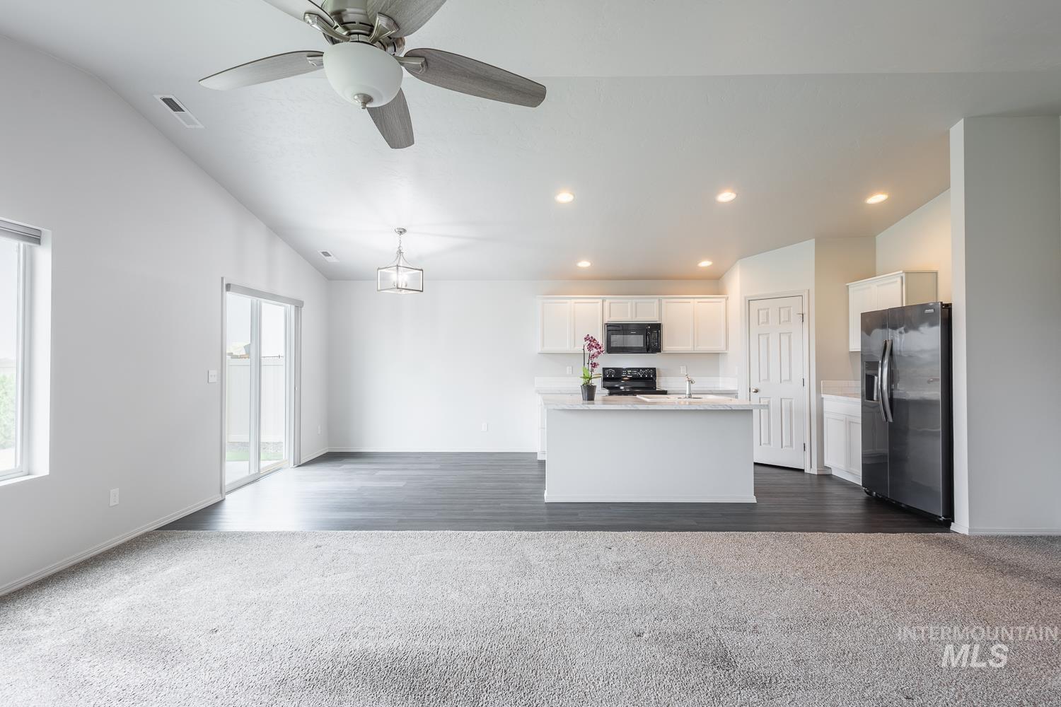 1545 N Thistle Dr, Kuna, Idaho 83634, 3 Bedrooms, 2 Bathrooms, Residential For Sale, Price $455,000, 98995056