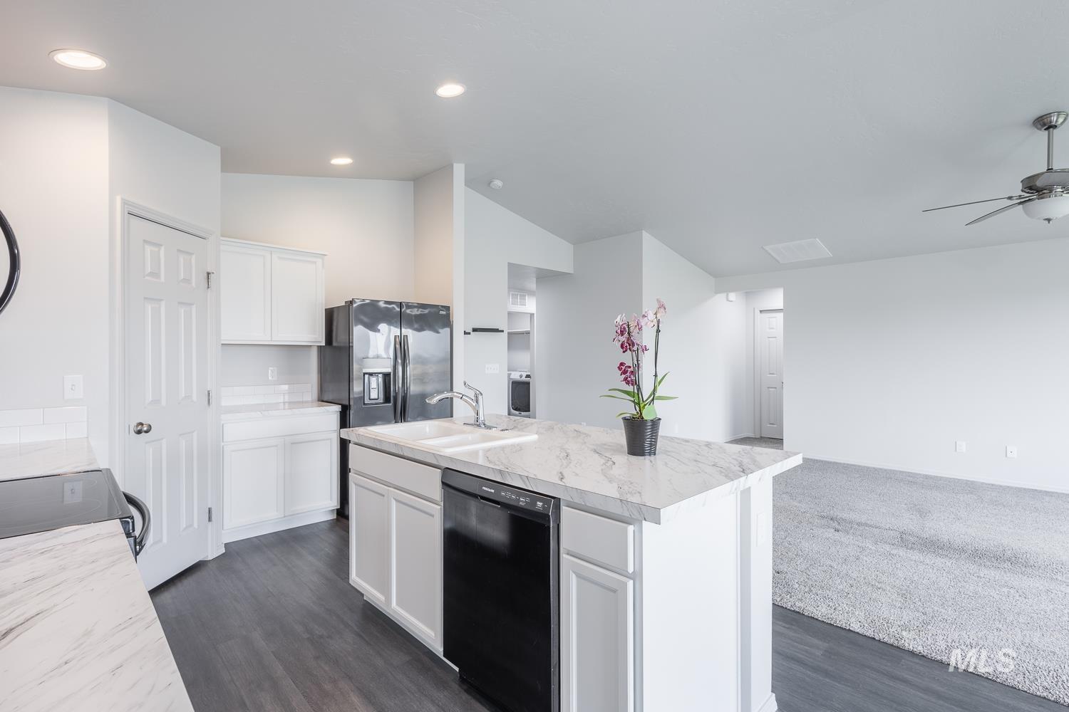 1545 N Thistle Dr, Kuna, Idaho 83634, 3 Bedrooms, 2 Bathrooms, Residential For Sale, Price $455,000, 98995056