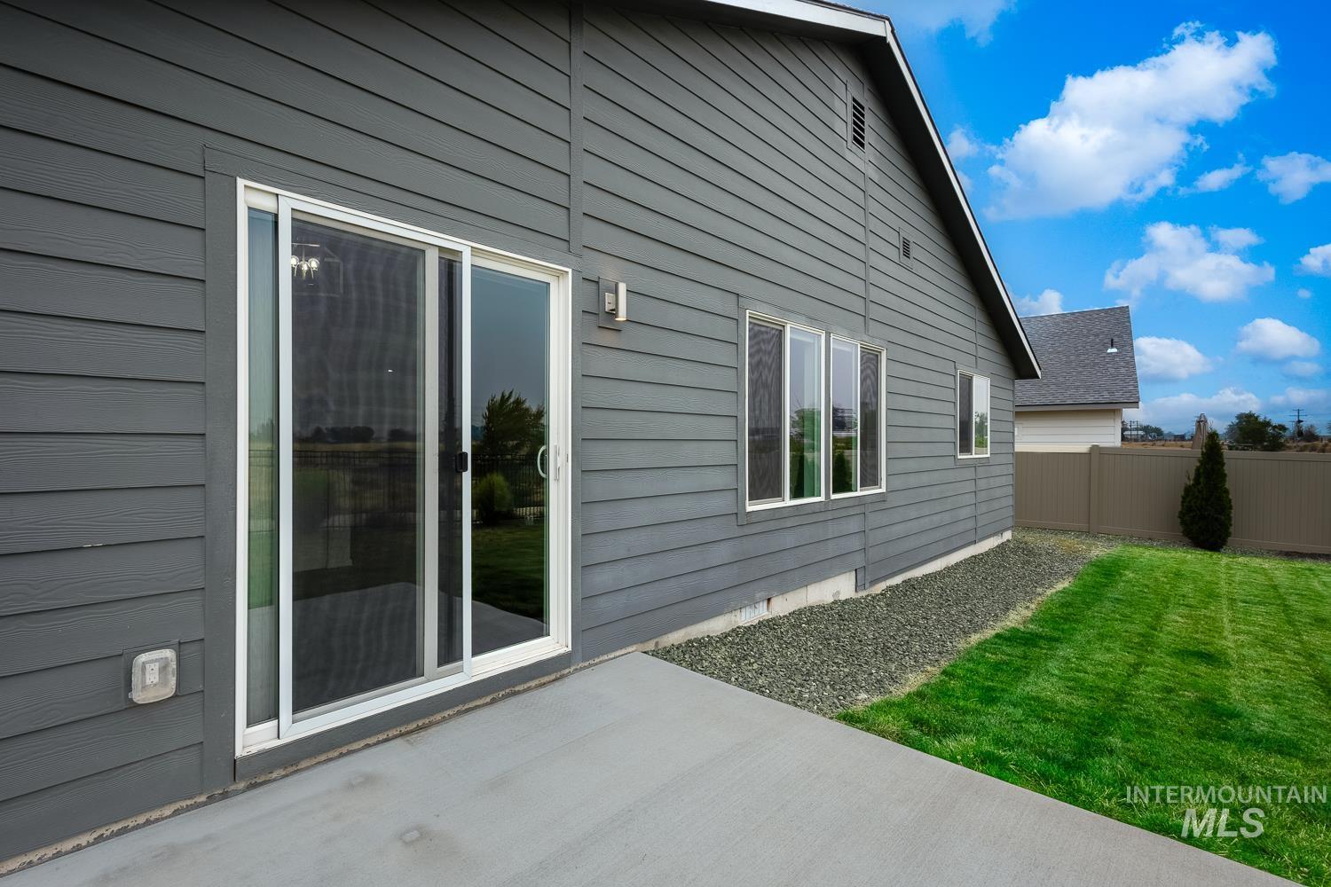 1545 N Thistle Dr, Kuna, Idaho 83634, 3 Bedrooms, 2 Bathrooms, Residential For Sale, Price $455,000, 98995056