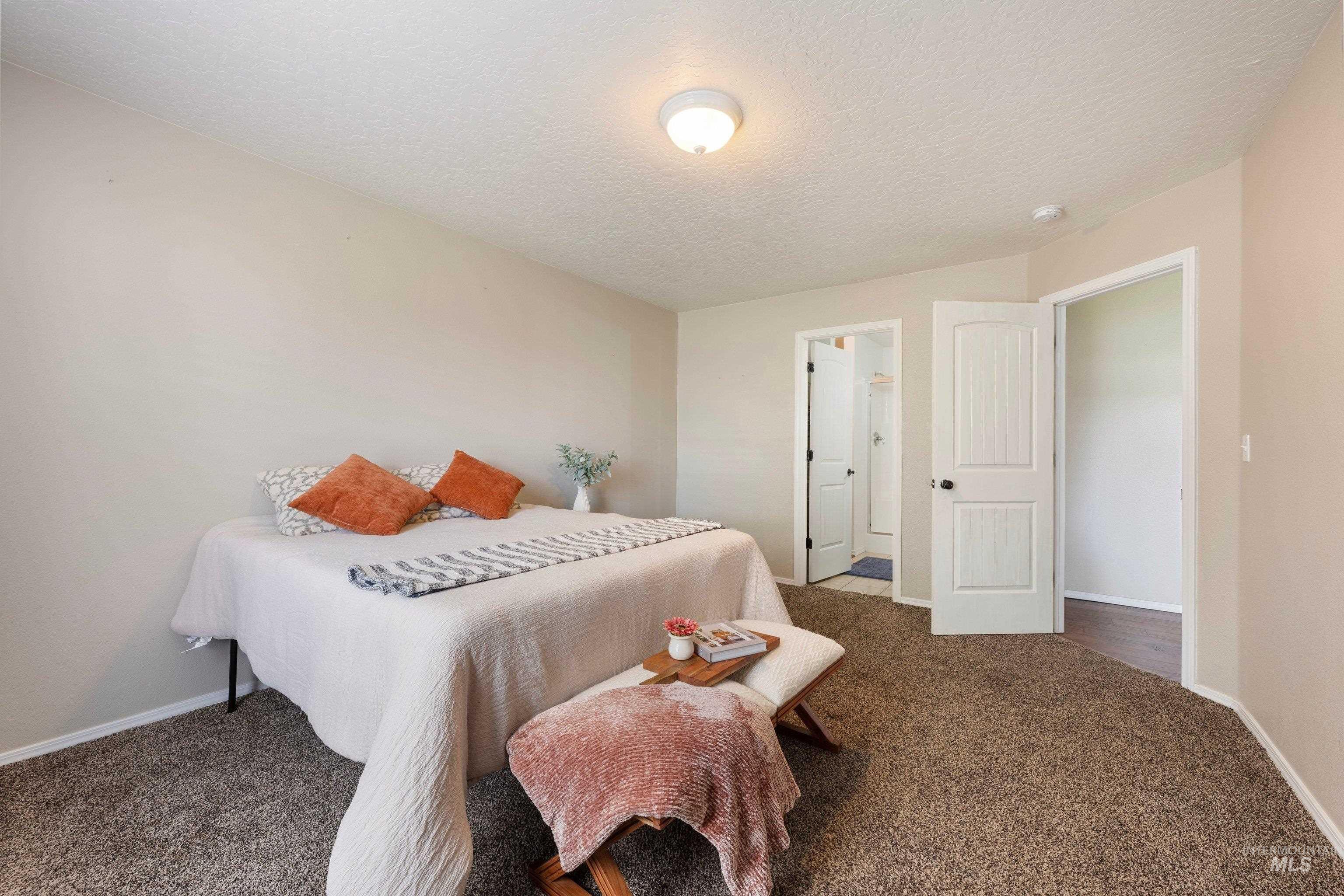 106 Bridgeport Ave., Caldwell, Idaho 83605, 3 Bedrooms, 2 Bathrooms, Residential For Sale, Price $360,000,MLS 98995060