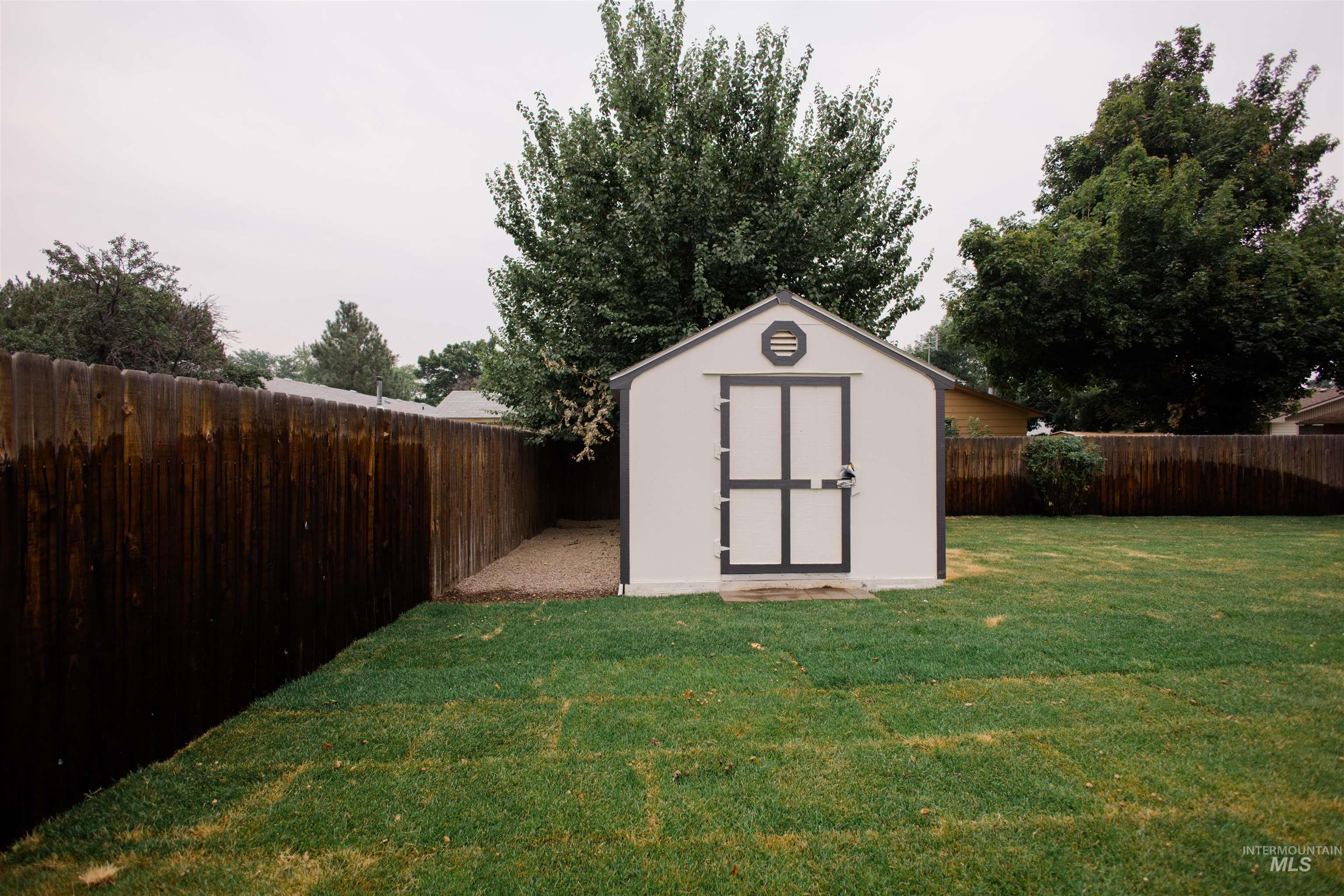 870 N 10th E, Mountain Home, Idaho 83647, 4 Bedrooms, 2 Bathrooms, Residential For Sale, Price $369,900,MLS 98995062