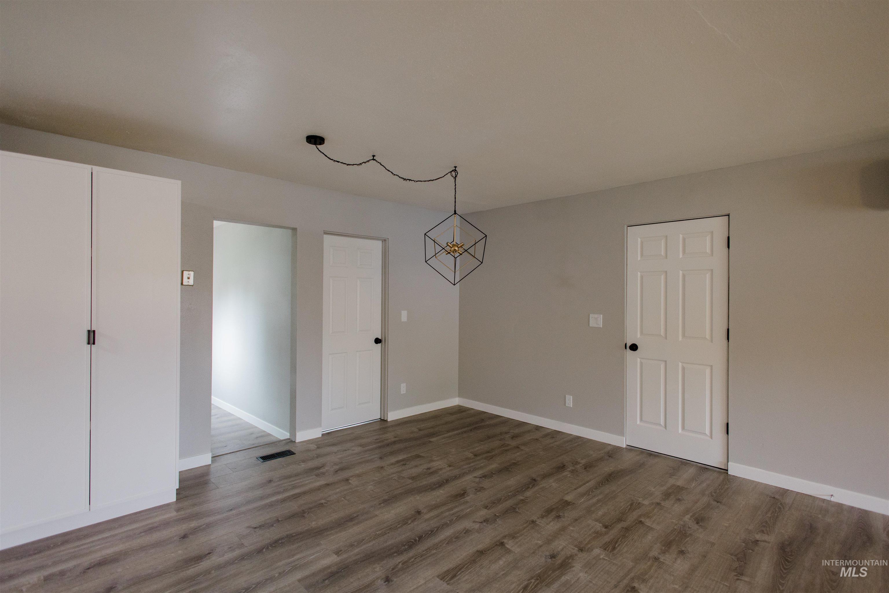 870 N 10th E, Mountain Home, Idaho 83647, 4 Bedrooms, 2 Bathrooms, Residential For Sale, Price $369,900,MLS 98995062