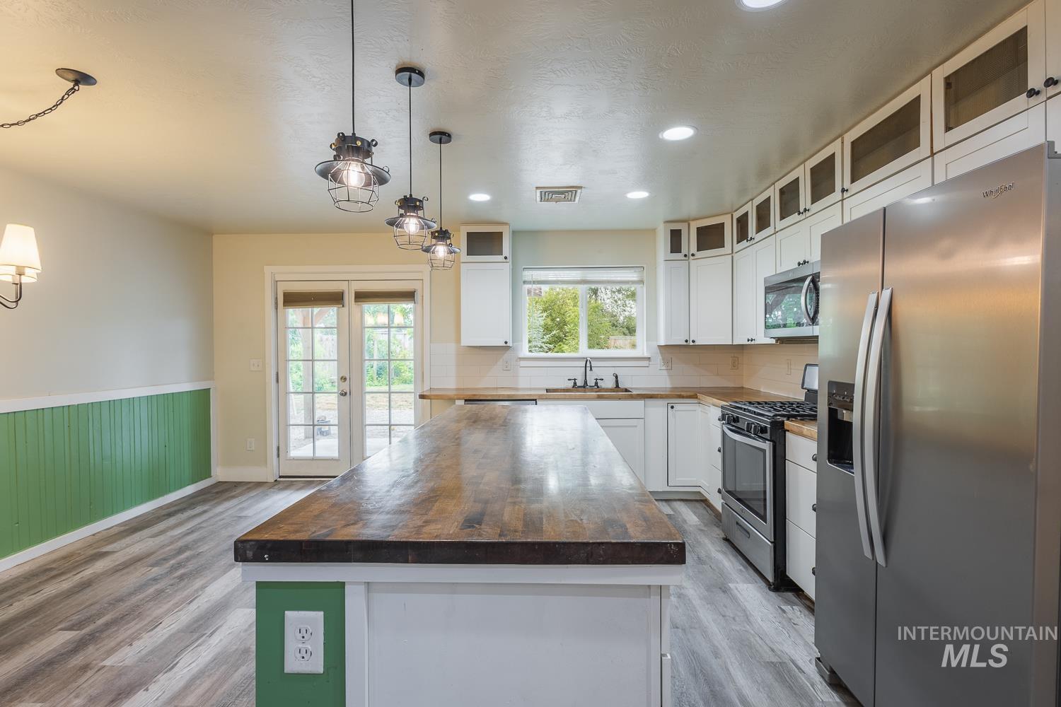 311 Christensen St, Marsing, Idaho 83639, 3 Bedrooms, 2 Bathrooms, Residential For Sale, Price $550,000,MLS 98995065