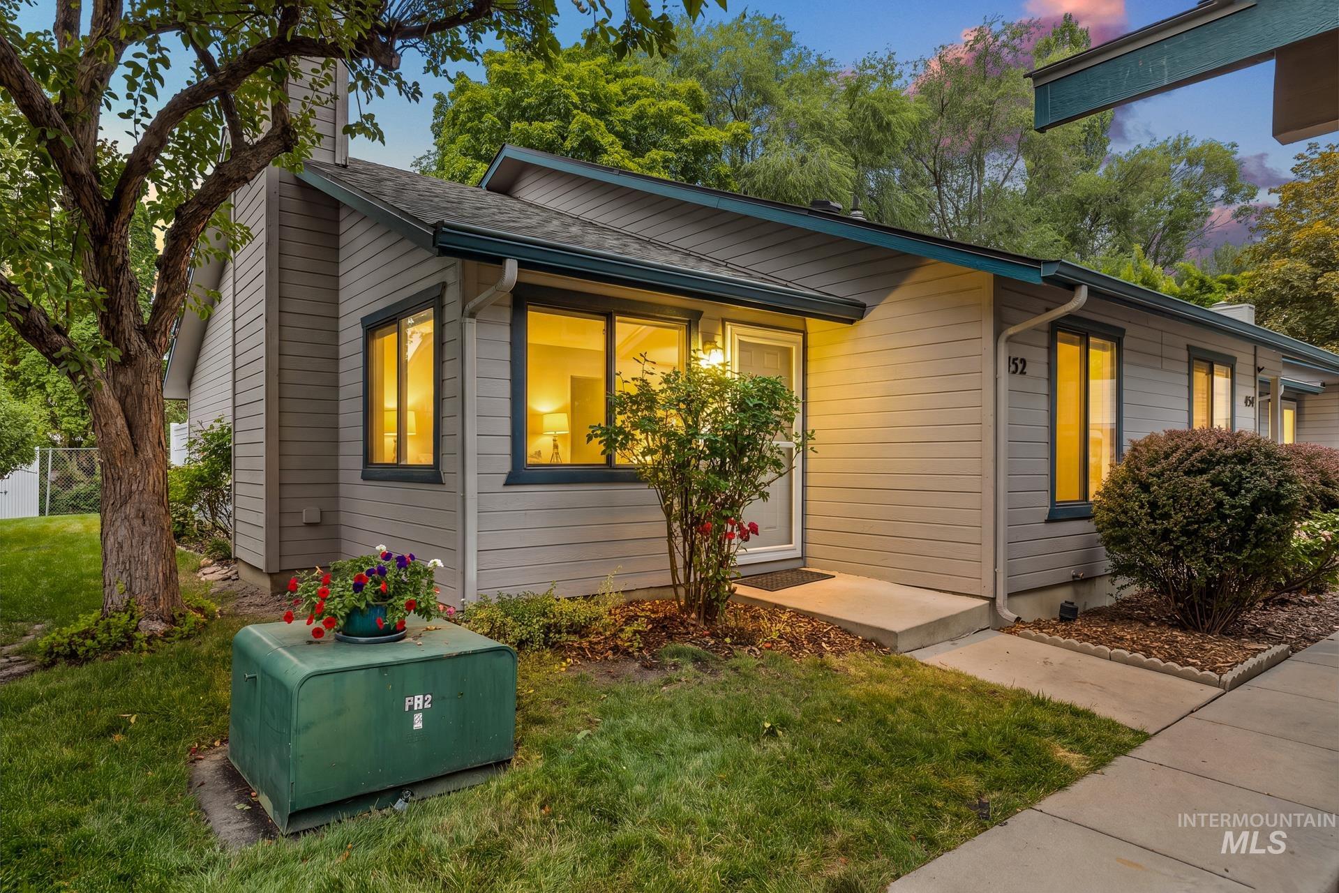 452 E Chester Ln, Boise, Idaho 83706, 2 Bedrooms, 2 Bathrooms, Residential For Sale, Price $339,900, 98995066