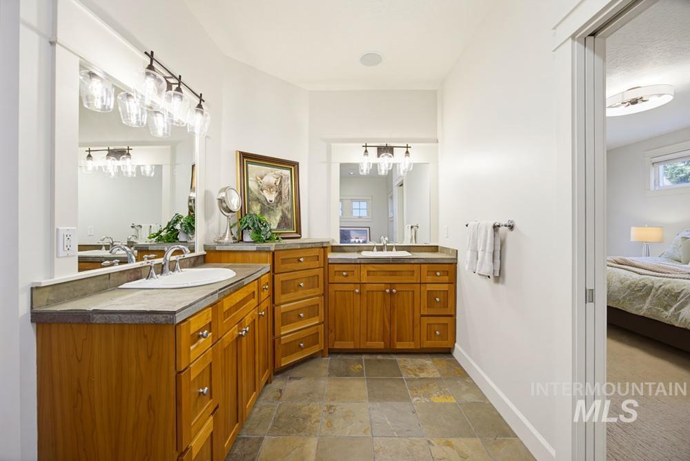 138 W Thornberry Ct, Boise, Idaho 83702, 3 Bedrooms, 2 Bathrooms, Residential For Sale, Price $1,200,000, 98995068