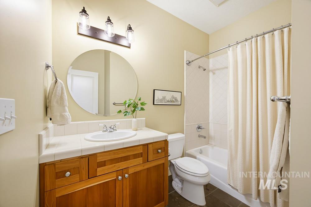 138 W Thornberry Ct, Boise, Idaho 83702, 3 Bedrooms, 2 Bathrooms, Residential For Sale, Price $1,200,000, 98995068