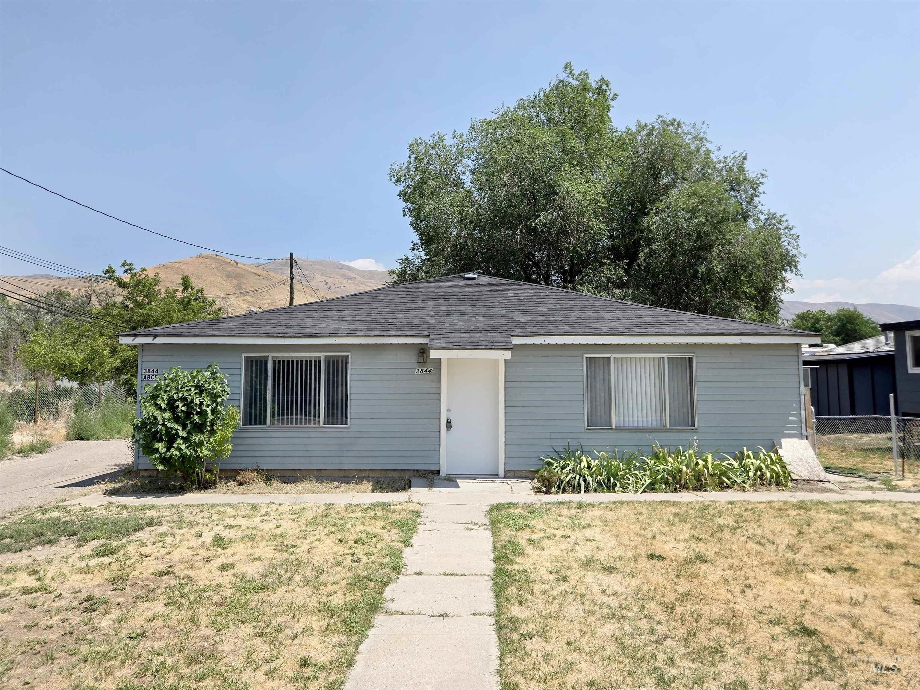 3844 Jason Ave, Pocatello, Idaho 83204, 2 Bedrooms, 1 Bathroom, Residential Income For Sale, Price $325,000, 98995069