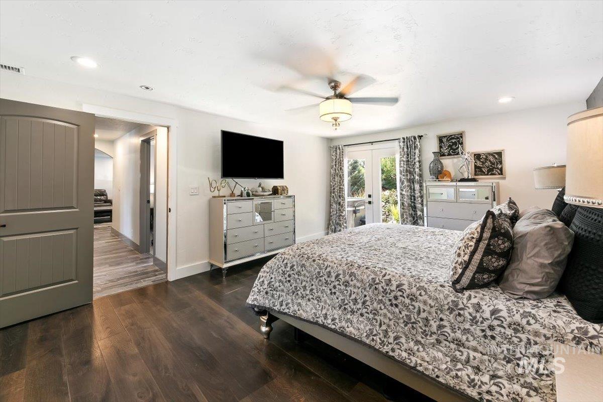2845 S Chinkapin Ave, Boise, Idaho 83709, 3 Bedrooms, 2 Bathrooms, Residential For Sale, Price $750,000,MLS 98995071