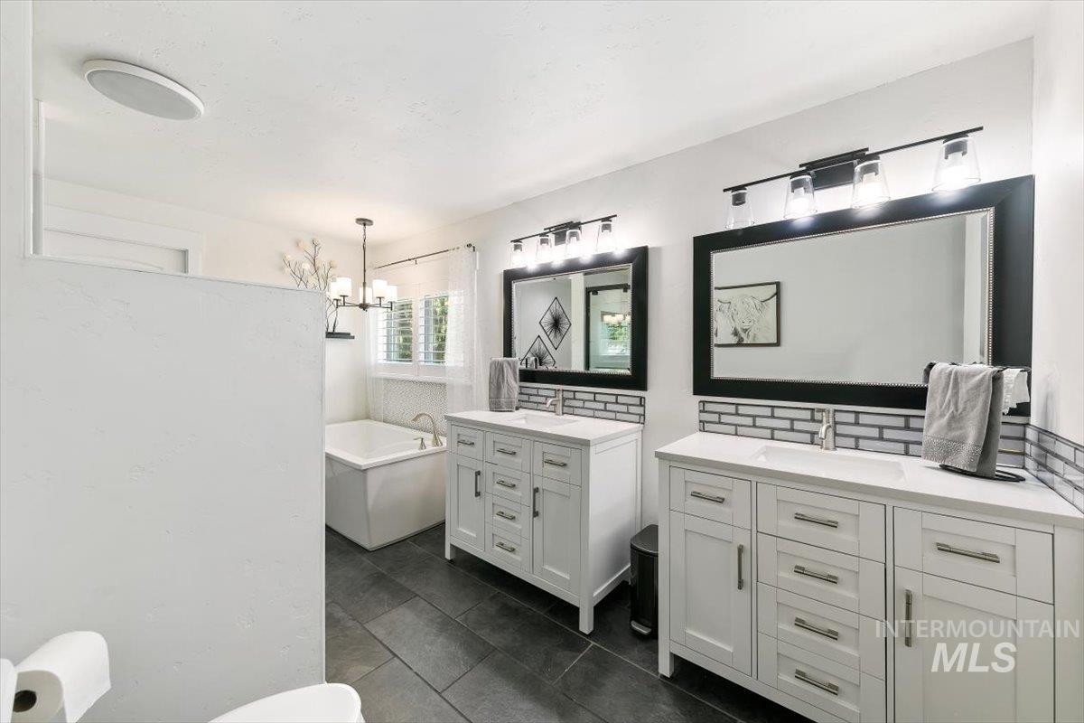 2845 S Chinkapin Ave, Boise, Idaho 83709, 3 Bedrooms, 2 Bathrooms, Residential For Sale, Price $750,000,MLS 98995071