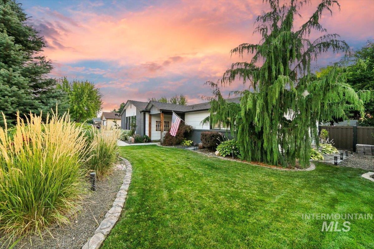 2845 S Chinkapin Ave, Boise, Idaho 83709, 3 Bedrooms, 2 Bathrooms, Residential For Sale, Price $750,000,MLS 98995071