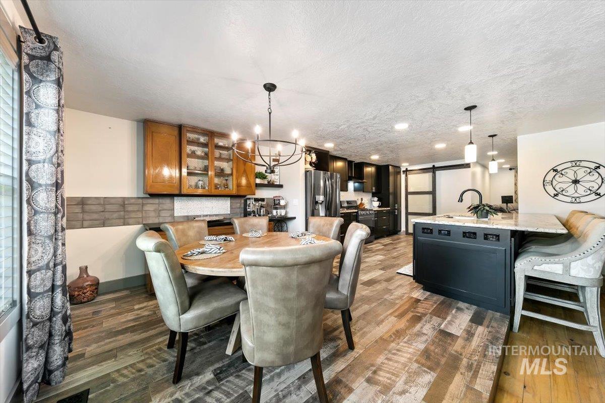 2845 S Chinkapin Ave, Boise, Idaho 83709, 3 Bedrooms, 2 Bathrooms, Residential For Sale, Price $750,000,MLS 98995071