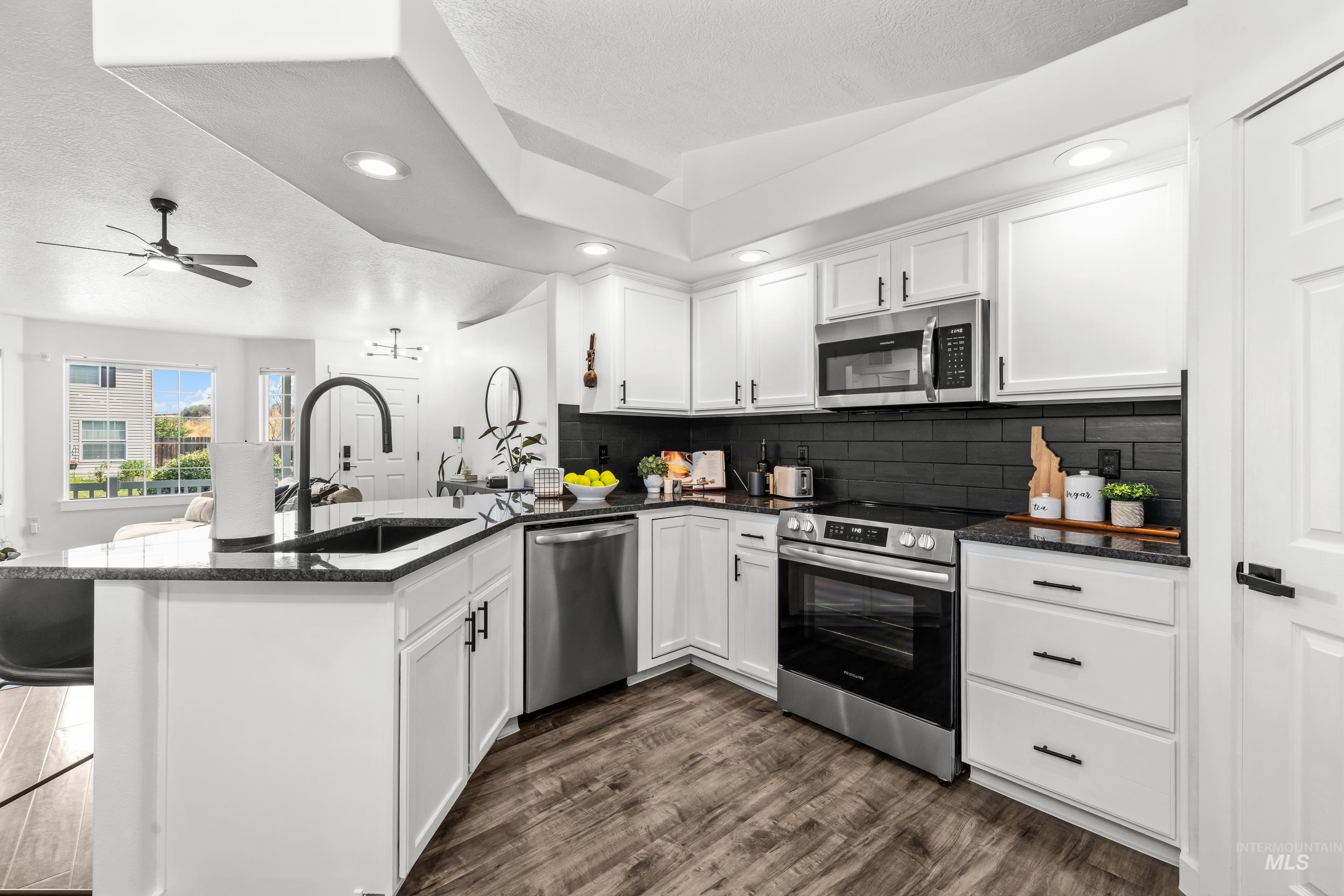 3280 S Capistrano Ave, Boise, Idaho 83705, 3 Bedrooms, 2 Bathrooms, Residential For Sale, Price $454,800,MLS 98995072