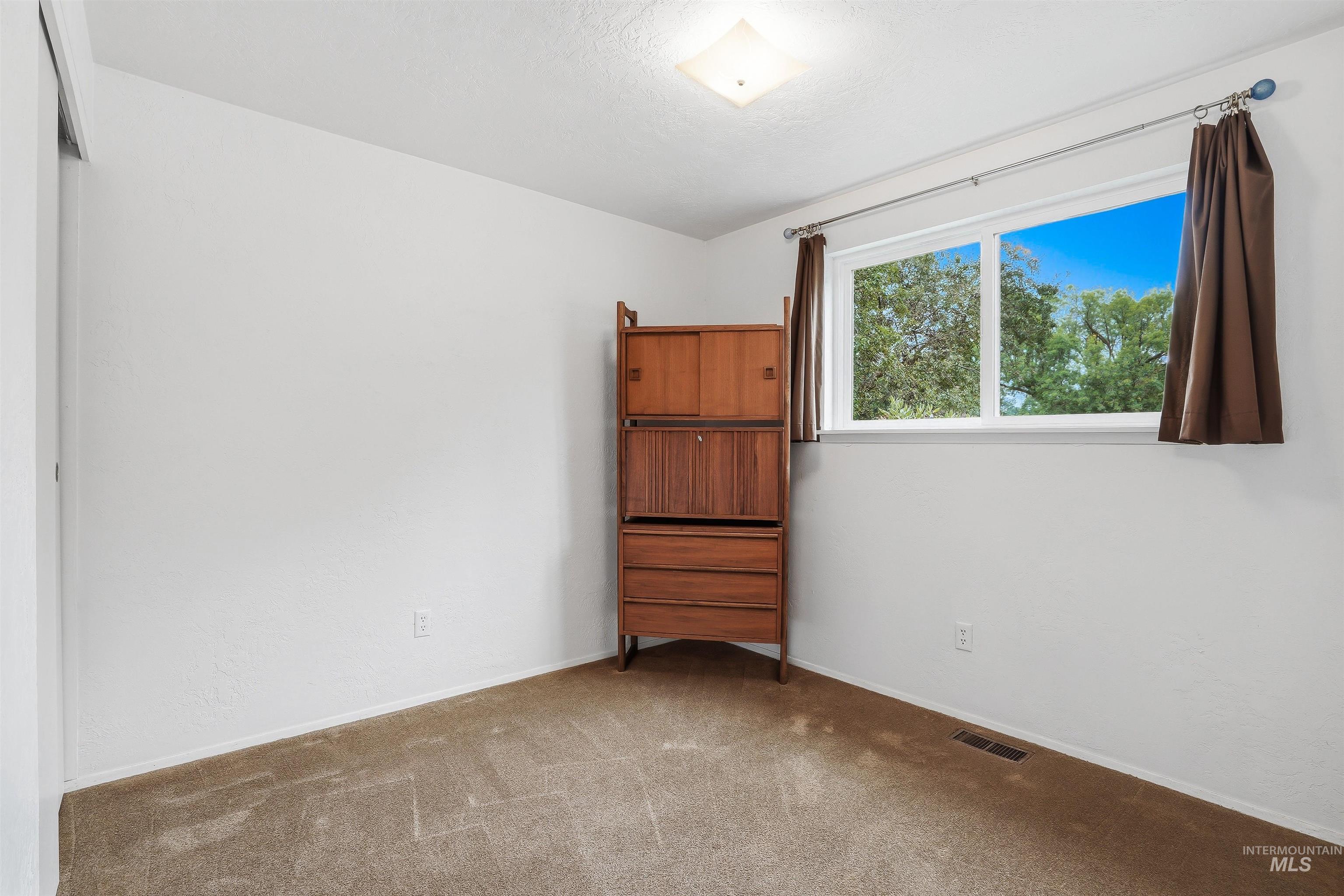 2740 N 38th St, Boise, Idaho 83703, 3 Bedrooms, 1 Bathroom, Residential For Sale, Price $424,900, 98995073