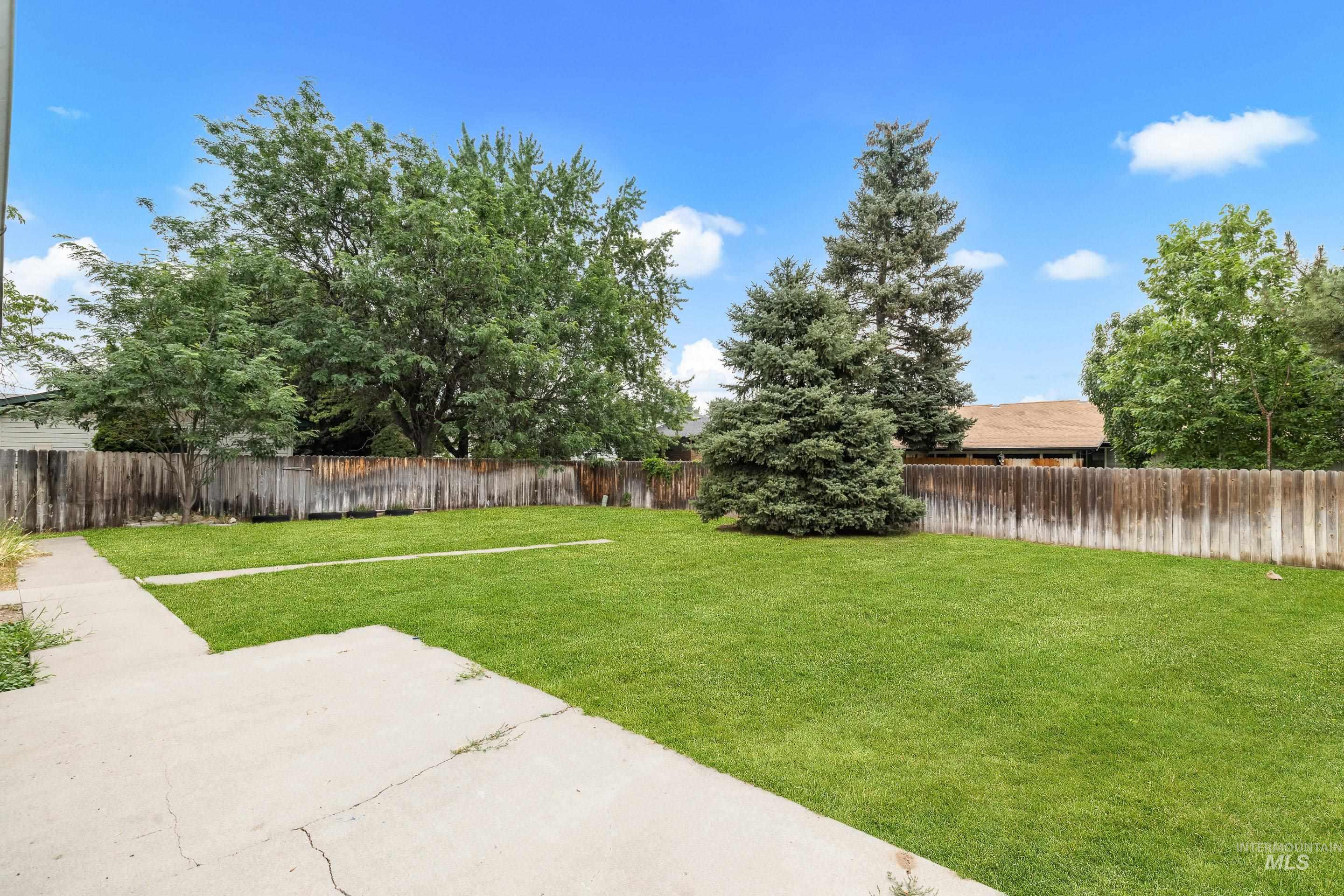 920 N 12TH E, Mountain Home, Idaho 83647, 3 Bedrooms, 2 Bathrooms, Residential For Sale, Price $324,900, 98995075