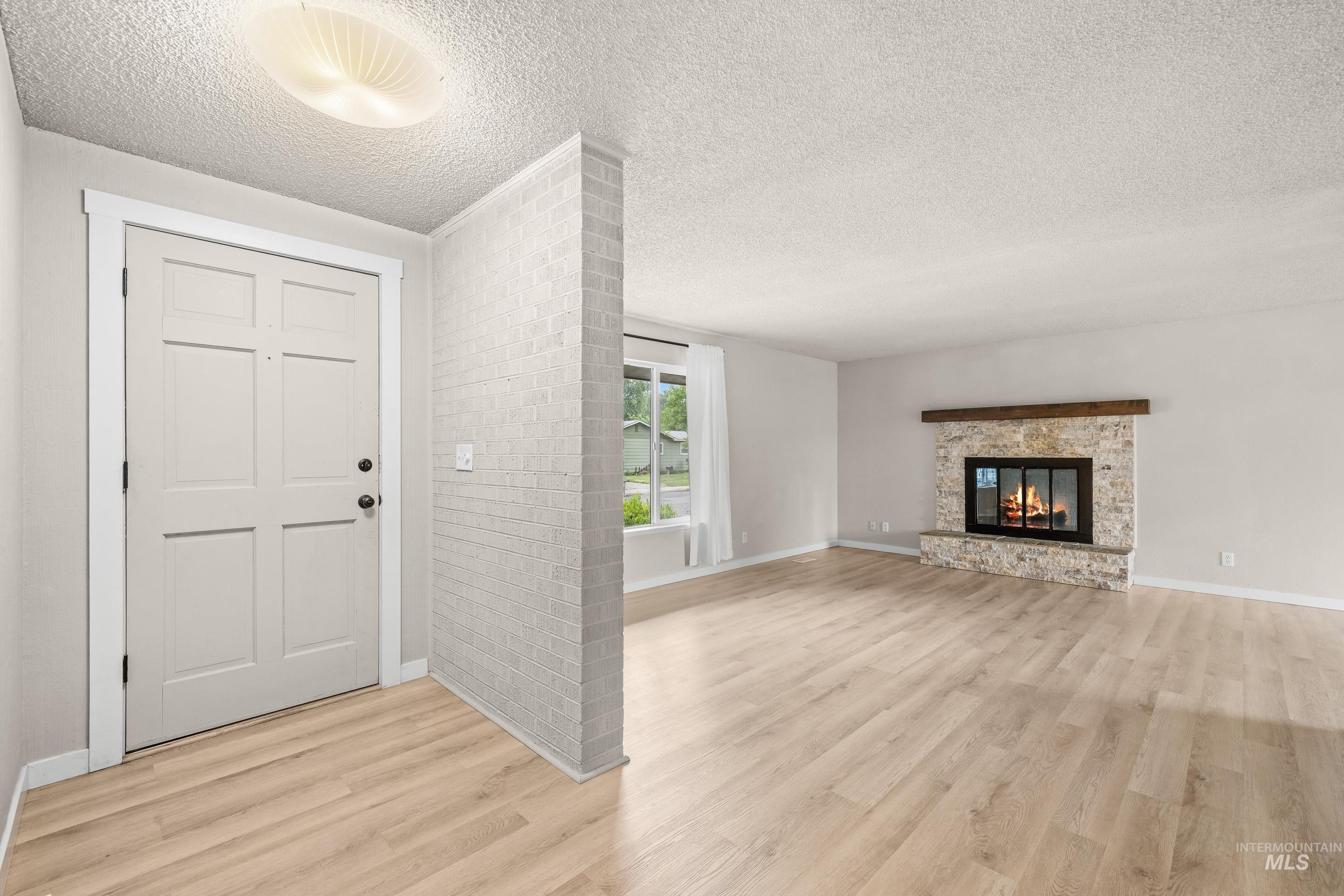 920 N 12TH E, Mountain Home, Idaho 83647, 3 Bedrooms, 2 Bathrooms, Residential For Sale, Price $324,900, 98995075