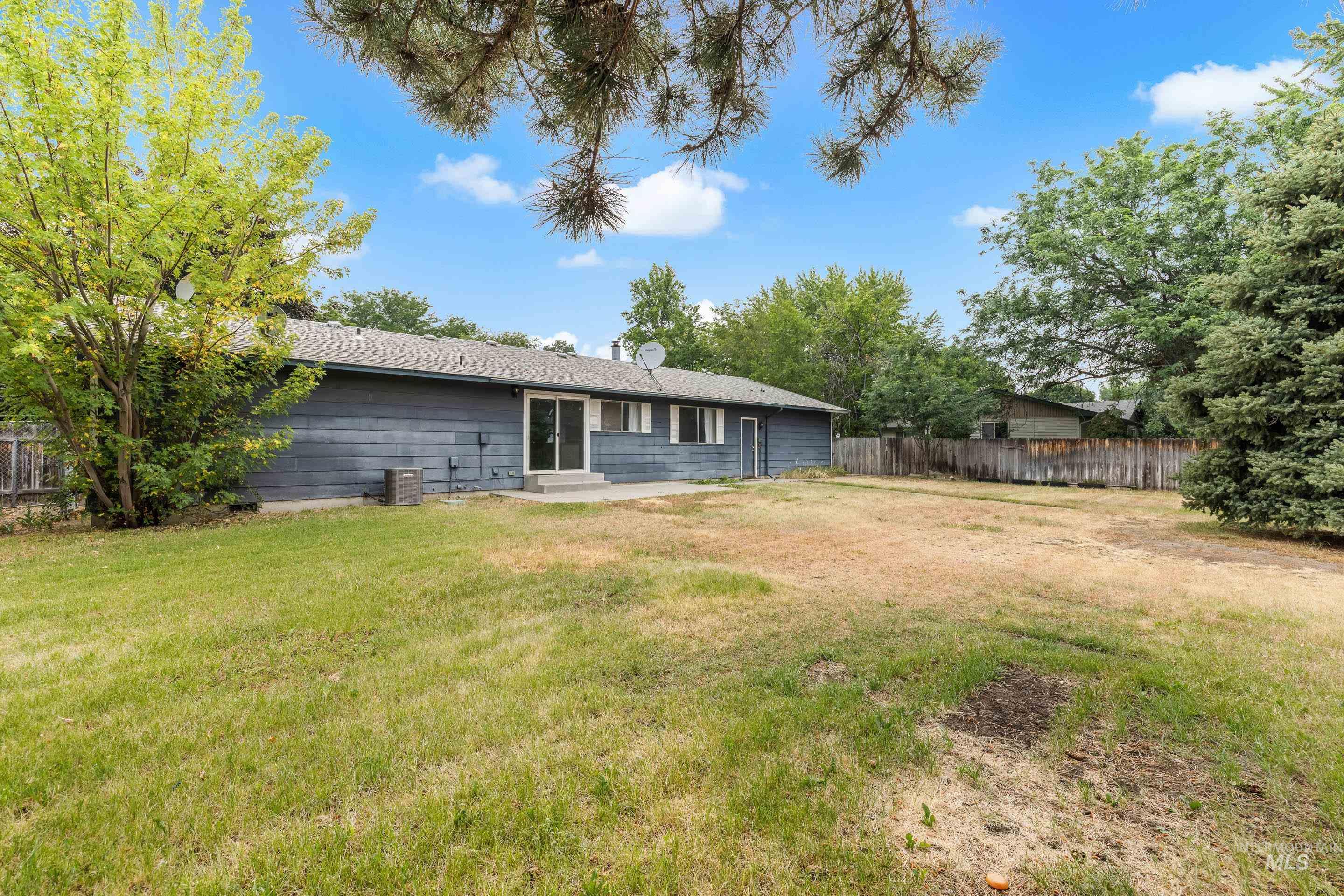920 N 12TH E, Mountain Home, Idaho 83647, 3 Bedrooms, 2 Bathrooms, Residential For Sale, Price $324,900, 98995075