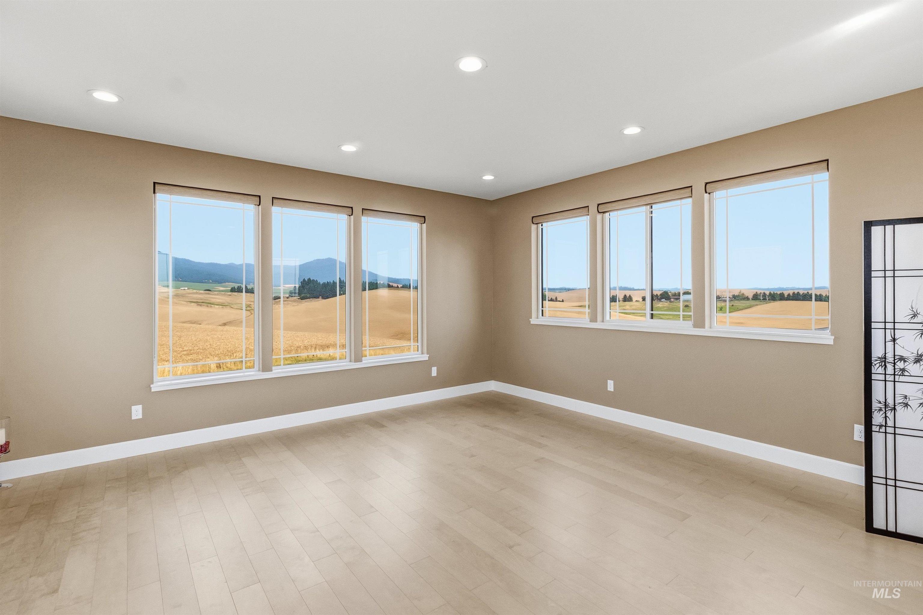 1010 Idlers Rest Rd, Moscow, Idaho 83843, 3 Bedrooms, 3 Bathrooms, Residential For Sale, Price $1,290,000, 98995082