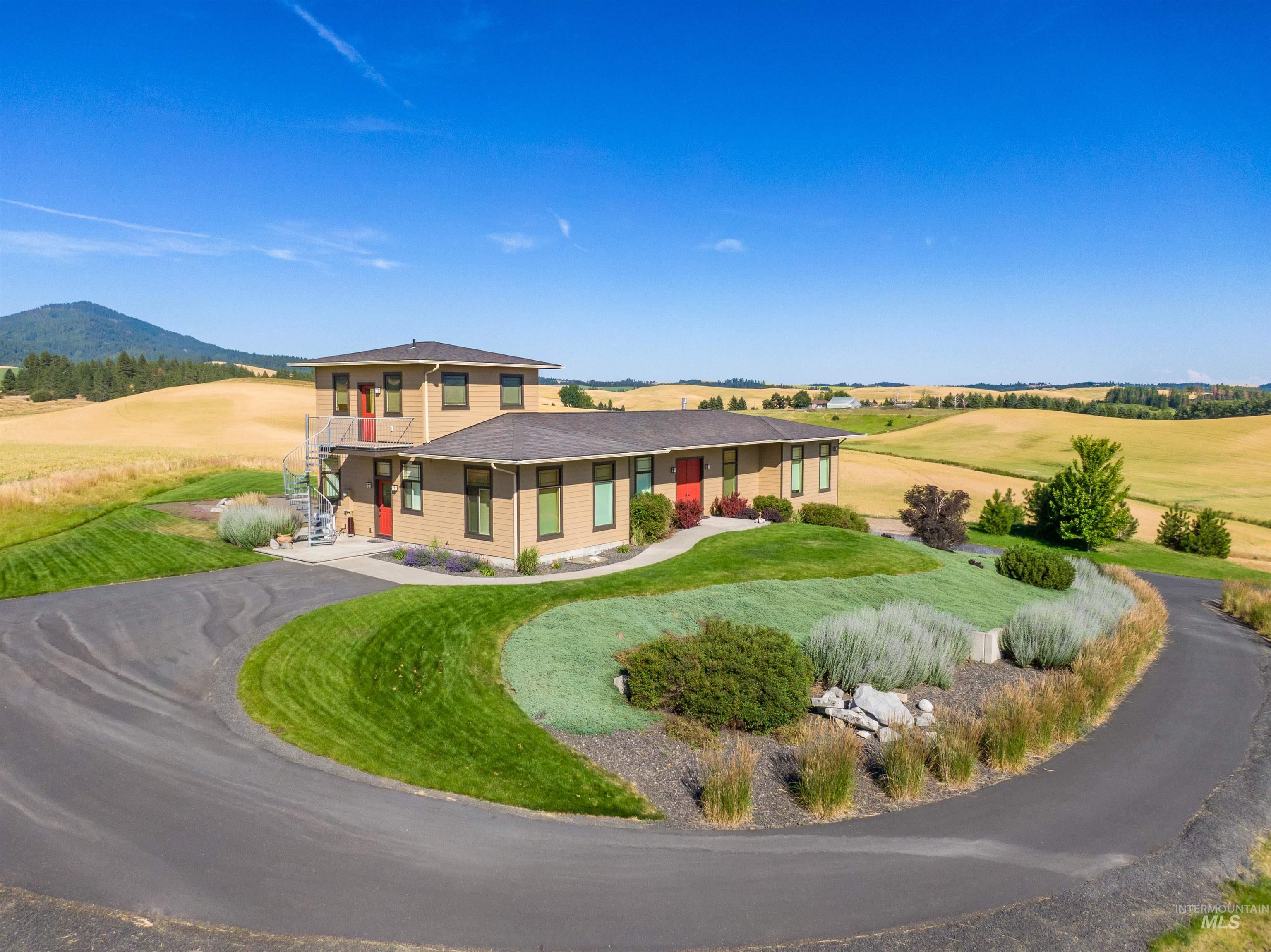 1010 Idlers Rest Rd, Moscow, Idaho 83843, 3 Bedrooms, 3 Bathrooms, Residential For Sale, Price $1,290,000, 98995082