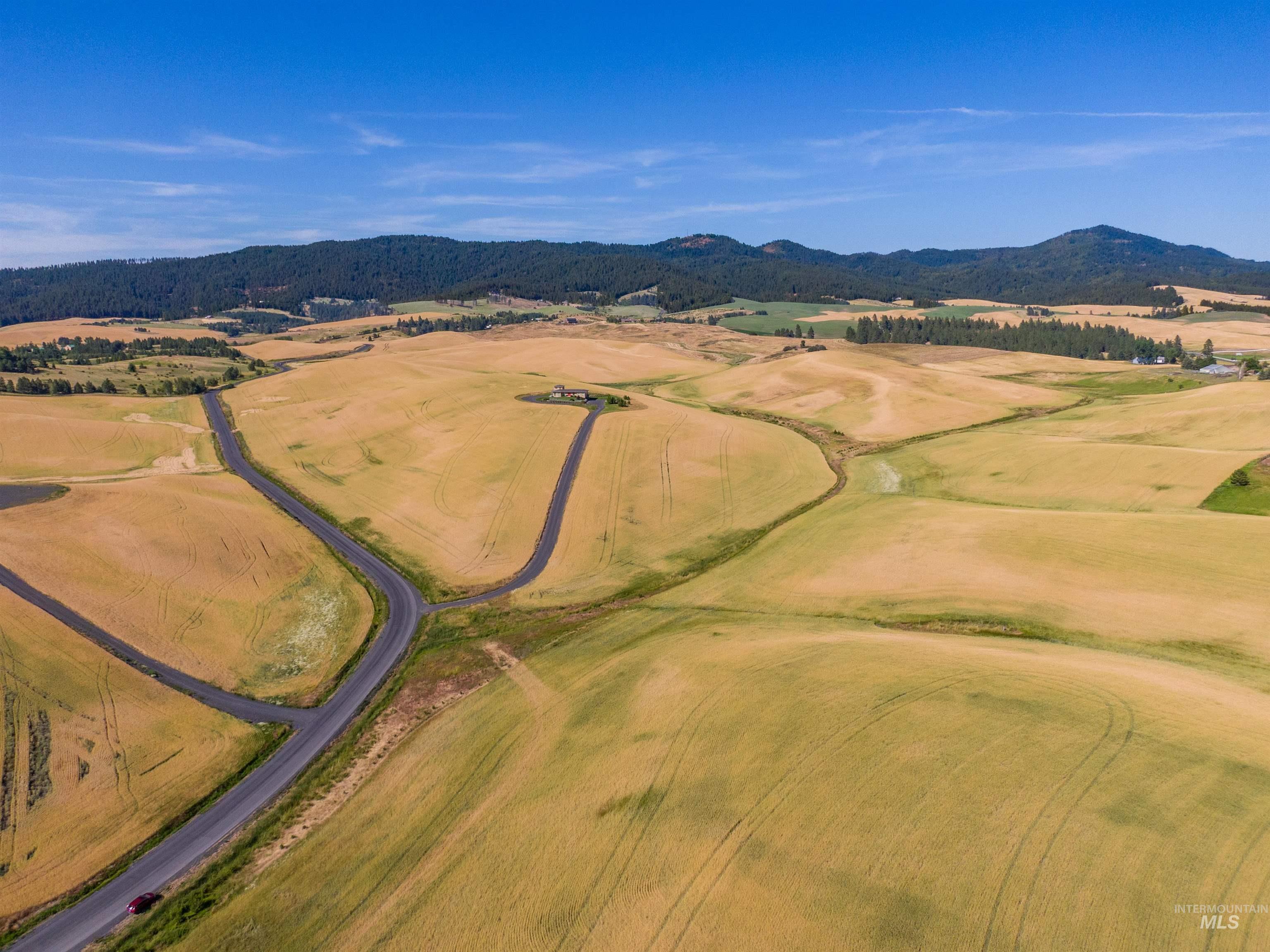 1010 Idlers Rest Rd, Moscow, Idaho 83843, 3 Bedrooms, 3 Bathrooms, Residential For Sale, Price $1,290,000, 98995082