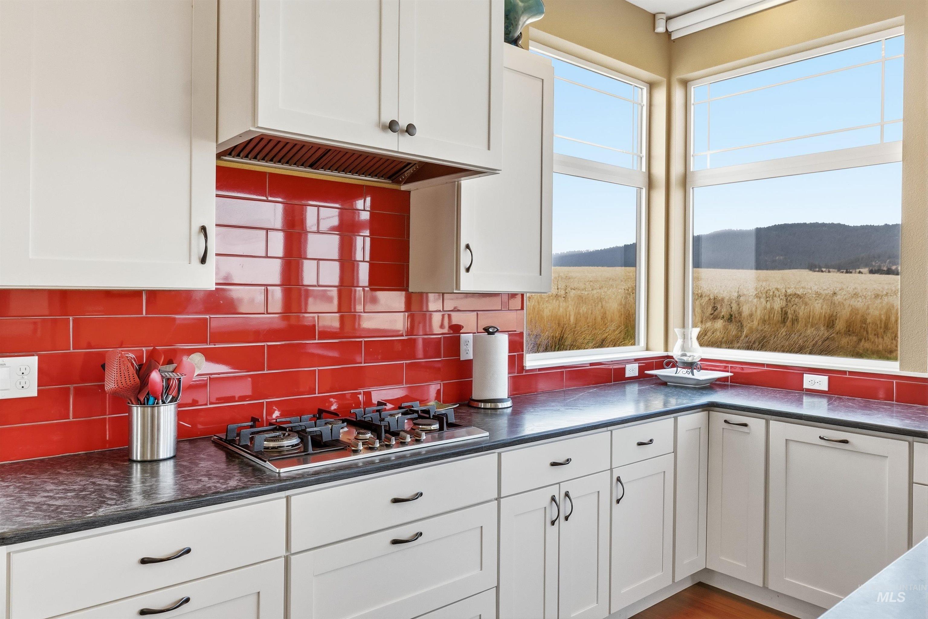 1010 Idlers Rest Rd, Moscow, Idaho 83843, 3 Bedrooms, 3 Bathrooms, Residential For Sale, Price $1,290,000,MLS 98995082