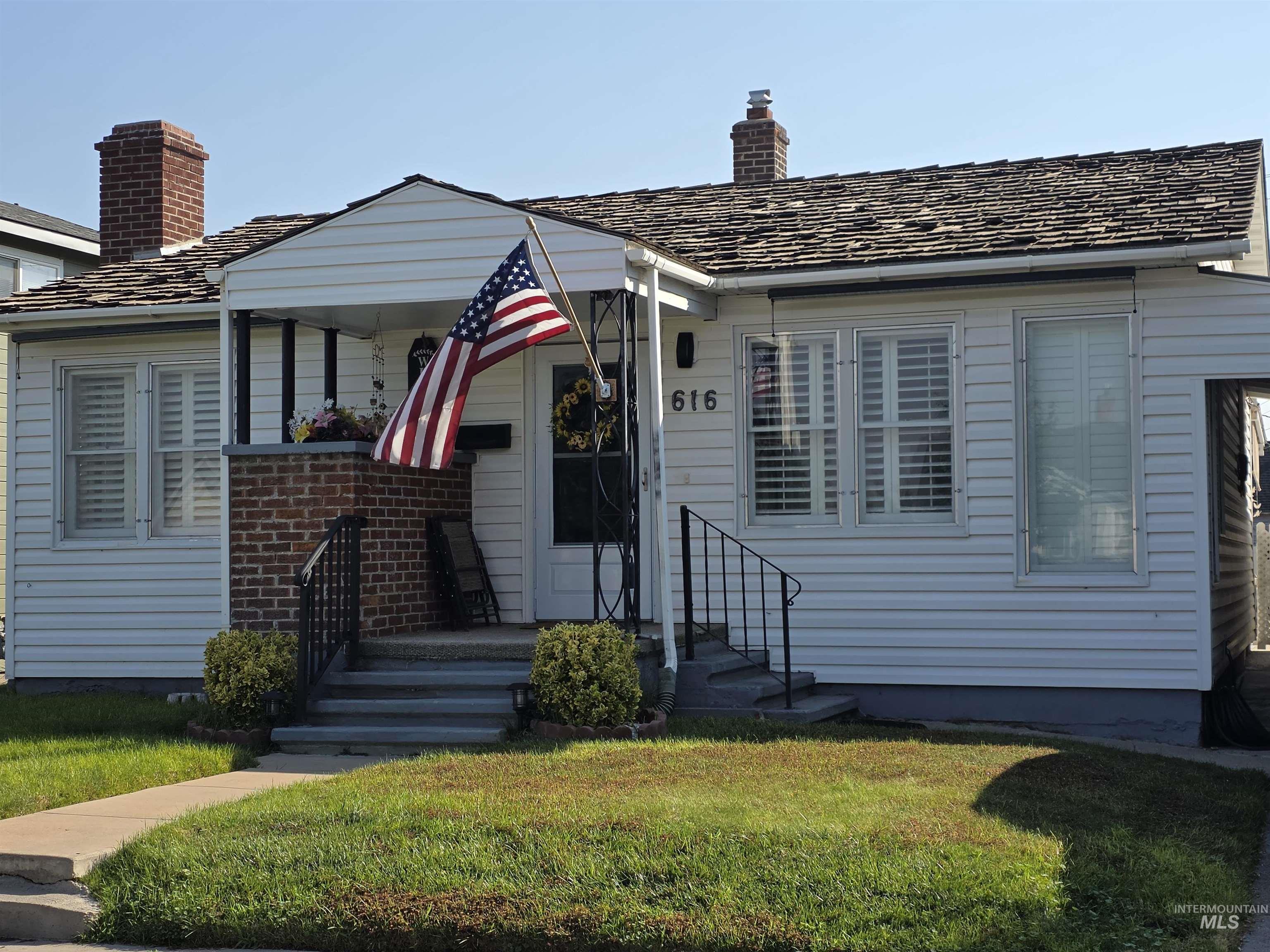 616 N 11th Ave, Buhl, Idaho 83316, 3 Bedrooms, 1 Bathroom, Residential For Sale, Price $325,000, 98995083