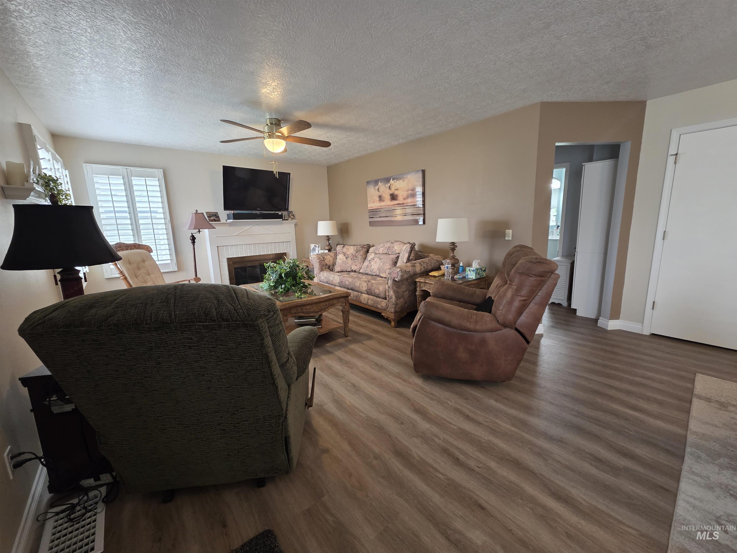 616 N 11th Ave, Buhl, Idaho 83316, 3 Bedrooms, 1 Bathroom, Residential For Sale, Price $325,000, 98995083