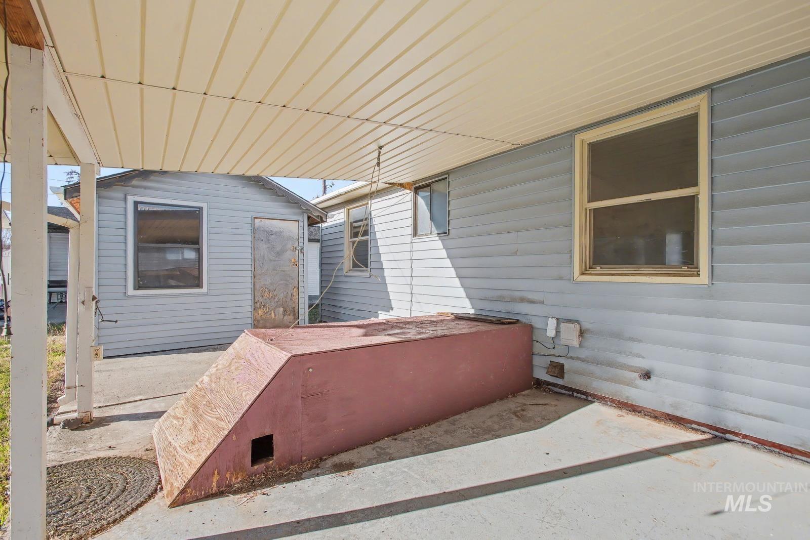 1830 Columbia Street, Pomeroy, Washington 99347, 3 Bedrooms, 1 Bathroom, Residential For Sale, Price $189,000, 98995087