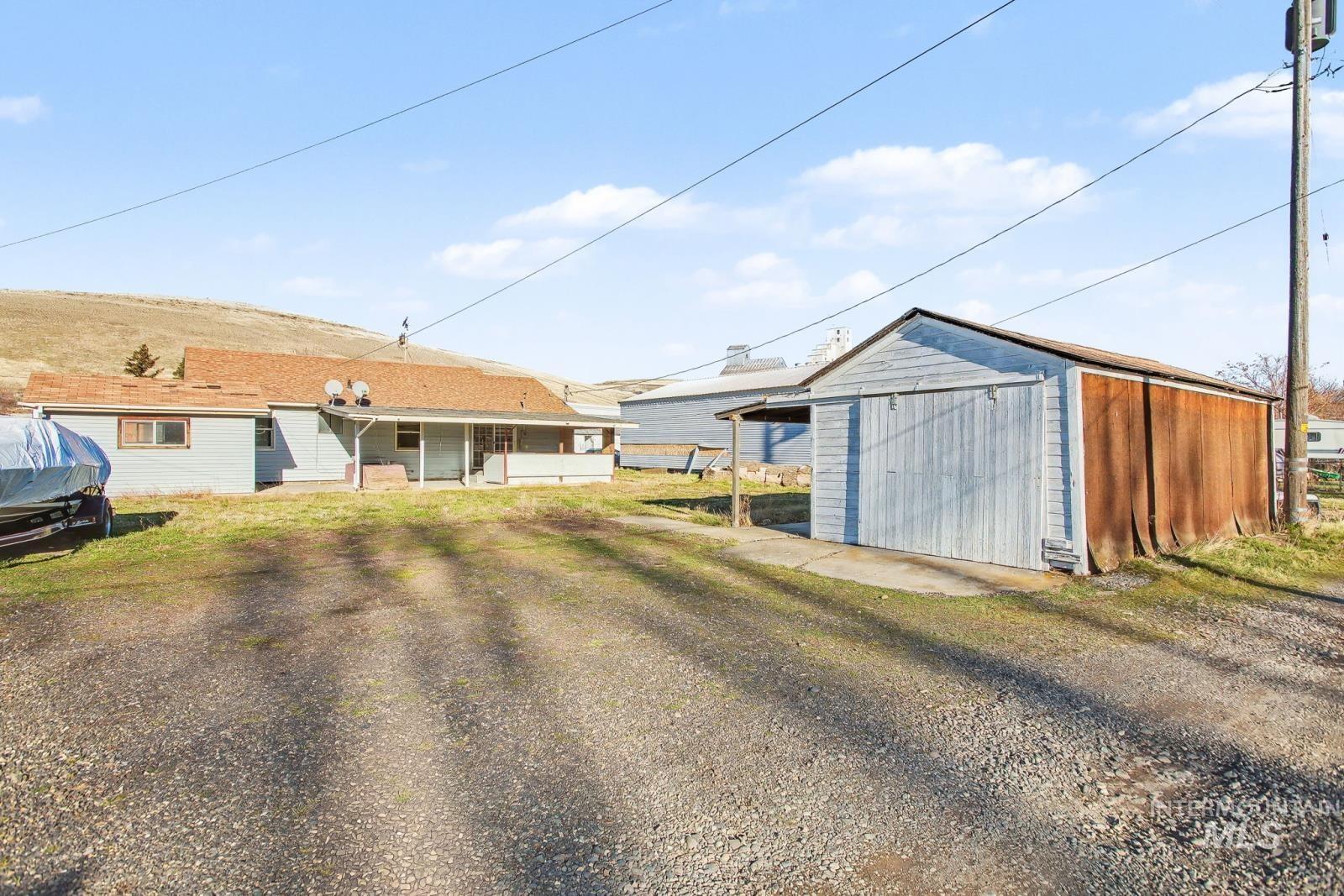 1830 Columbia Street, Pomeroy, Washington 99347, 3 Bedrooms, 1 Bathroom, Residential For Sale, Price $189,000, 98995087