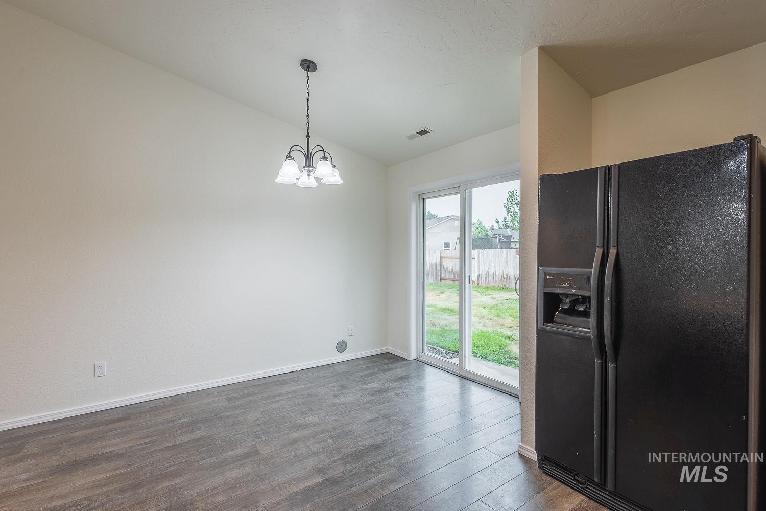 956 S Hebgon Lake Ave, Middleton, Idaho 83644, 3 Bedrooms, 2 Bathrooms, Residential For Sale, Price $389,900,MLS 98995089