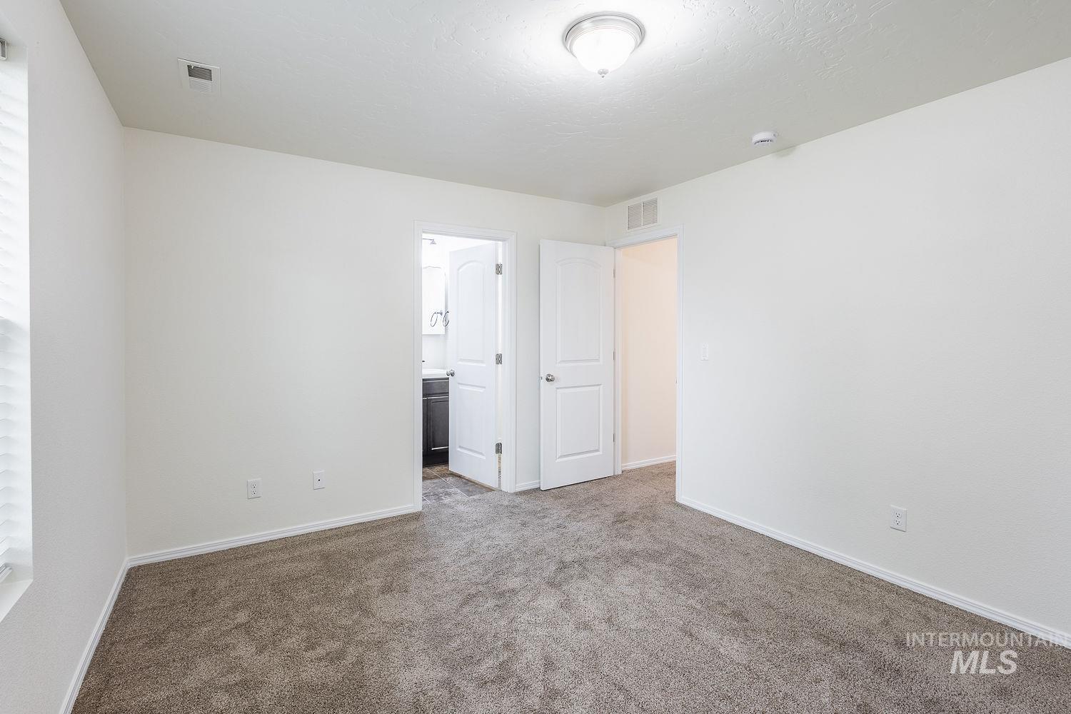 956 S Hebgon Lake Ave, Middleton, Idaho 83644, 3 Bedrooms, 2 Bathrooms, Residential For Sale, Price $389,900,MLS 98995089