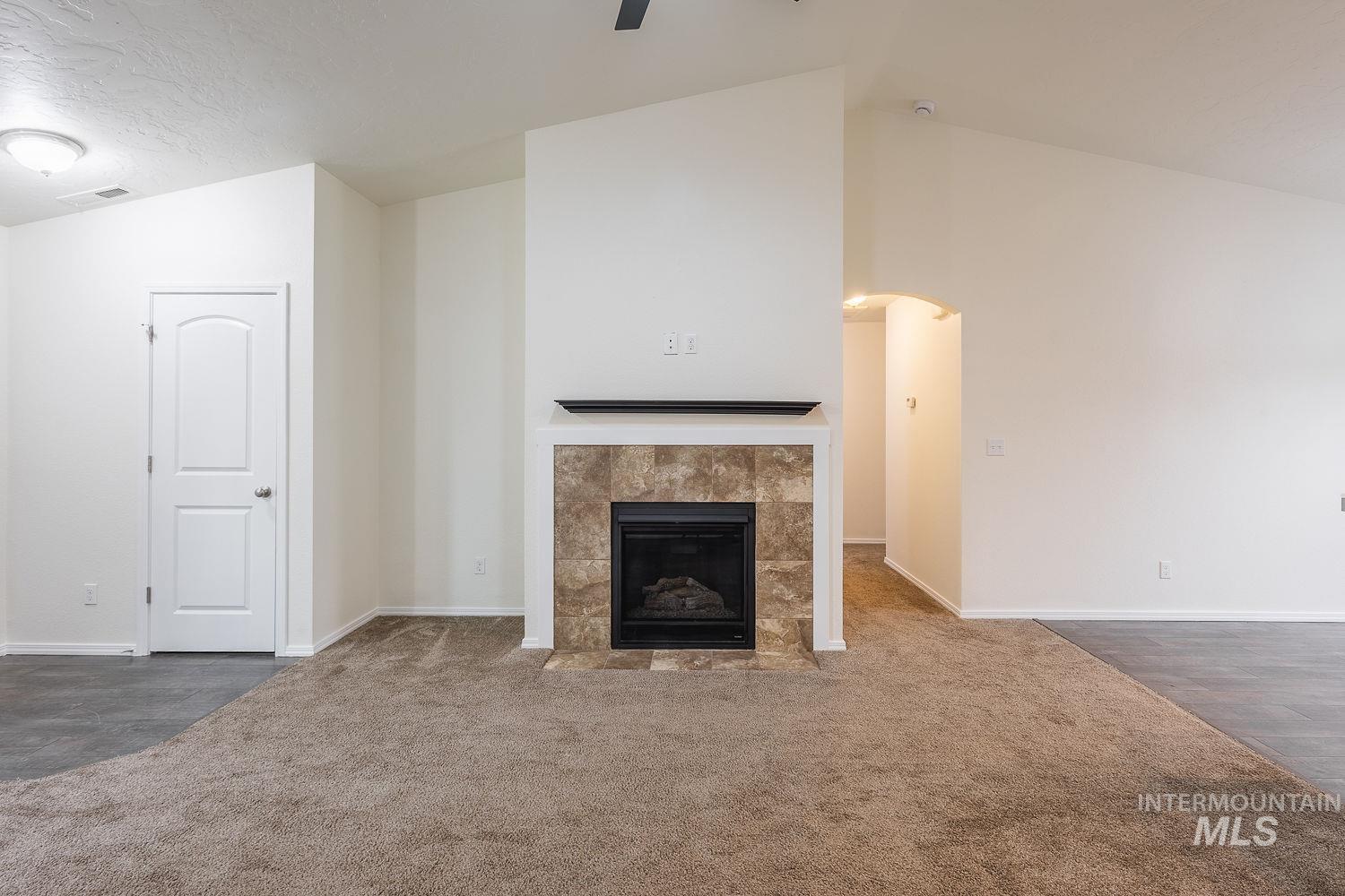 956 S Hebgon Lake Ave, Middleton, Idaho 83644, 3 Bedrooms, 2 Bathrooms, Residential For Sale, Price $389,900,MLS 98995089