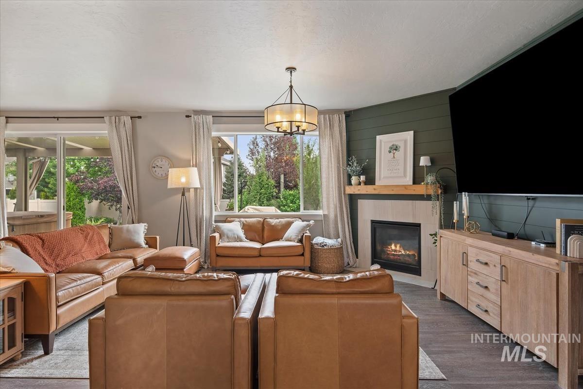 1474 W Bear Track Dr, Meridian, Idaho 83642, 5 Bedrooms, 4 Bathrooms, Residential For Sale, Price $764,990,MLS 98995092