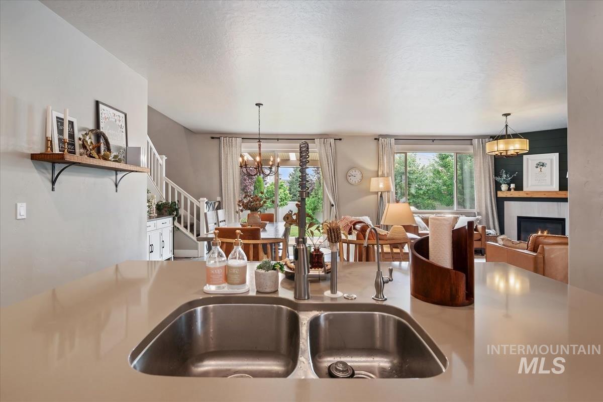1474 W Bear Track Dr, Meridian, Idaho 83642, 5 Bedrooms, 4 Bathrooms, Residential For Sale, Price $764,990,MLS 98995092