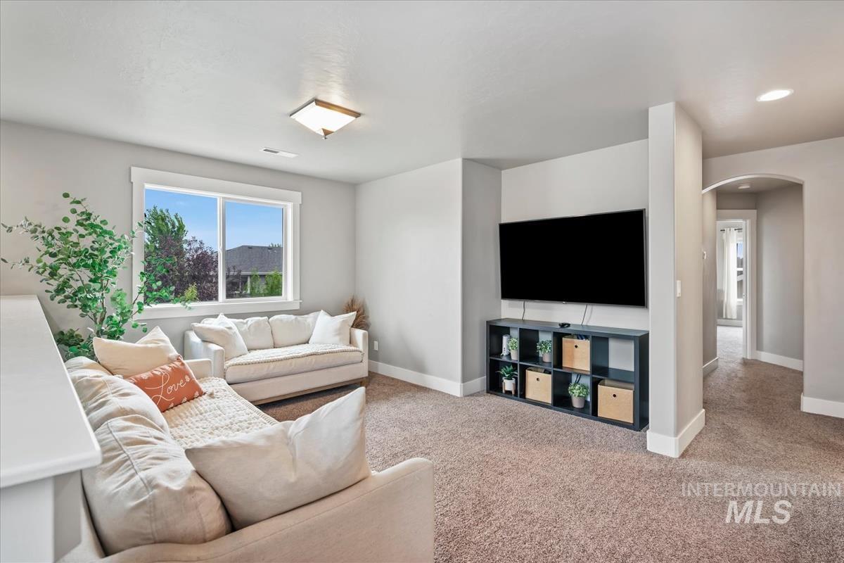 1474 W Bear Track Dr, Meridian, Idaho 83642, 5 Bedrooms, 4 Bathrooms, Residential For Sale, Price $764,990,MLS 98995092