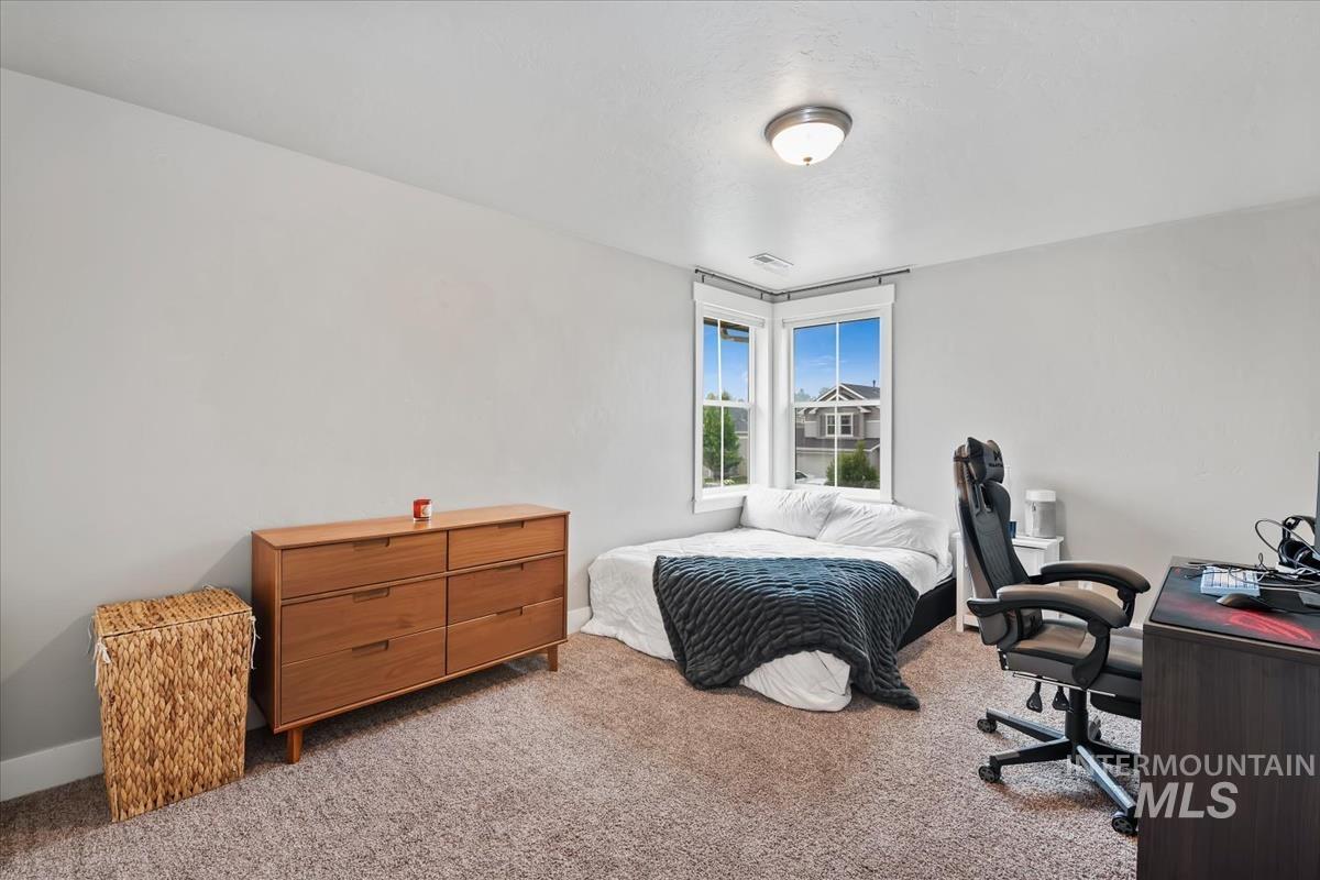 1474 W Bear Track Dr, Meridian, Idaho 83642, 5 Bedrooms, 4 Bathrooms, Residential For Sale, Price $764,990,MLS 98995092