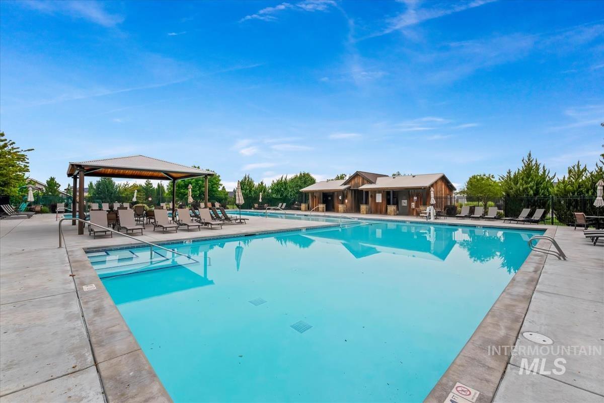 1474 W Bear Track Dr, Meridian, Idaho 83642, 5 Bedrooms, 4 Bathrooms, Residential For Sale, Price $764,990,MLS 98995092