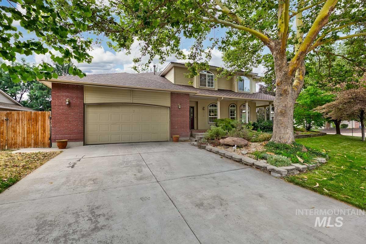 963 E Kingsford Dr, Meridian, Idaho 83642, 4 Bedrooms, 3 Bathrooms, Residential For Sale, Price $699,900, 98995097