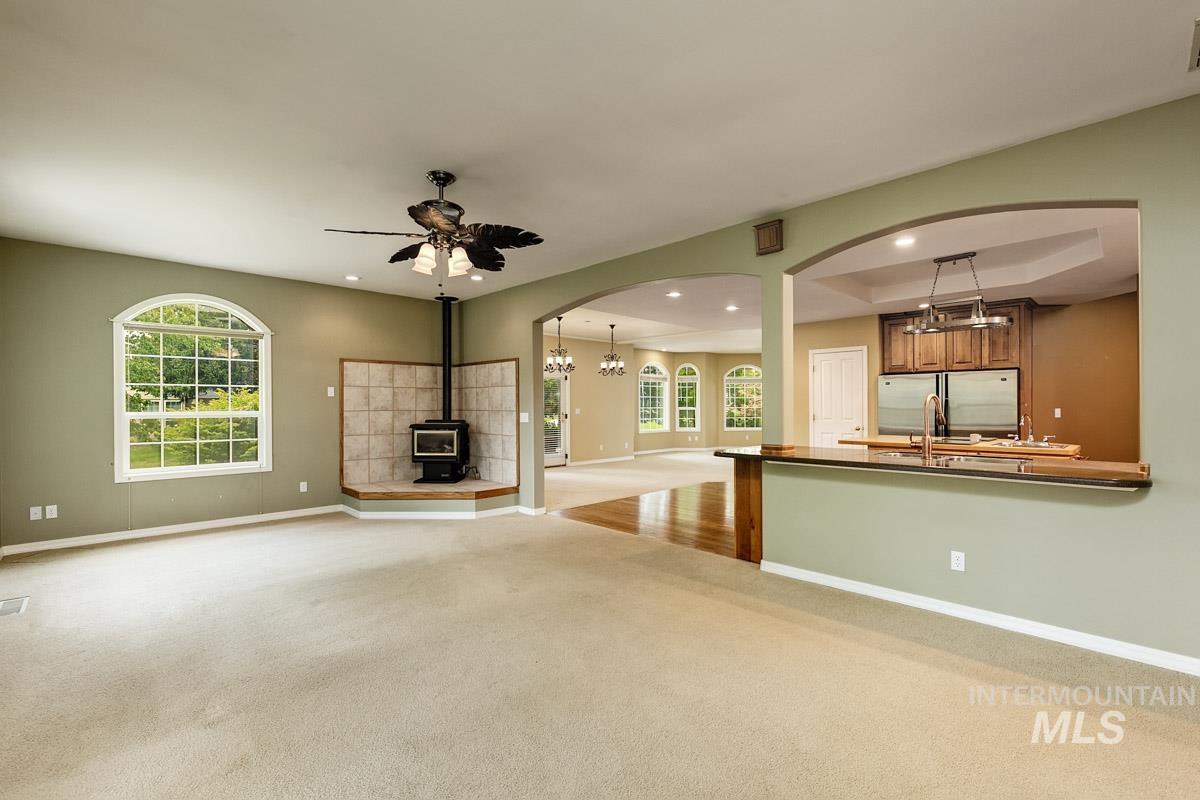 963 E Kingsford Dr, Meridian, Idaho 83642, 4 Bedrooms, 3 Bathrooms, Residential For Sale, Price $699,900, 98995097