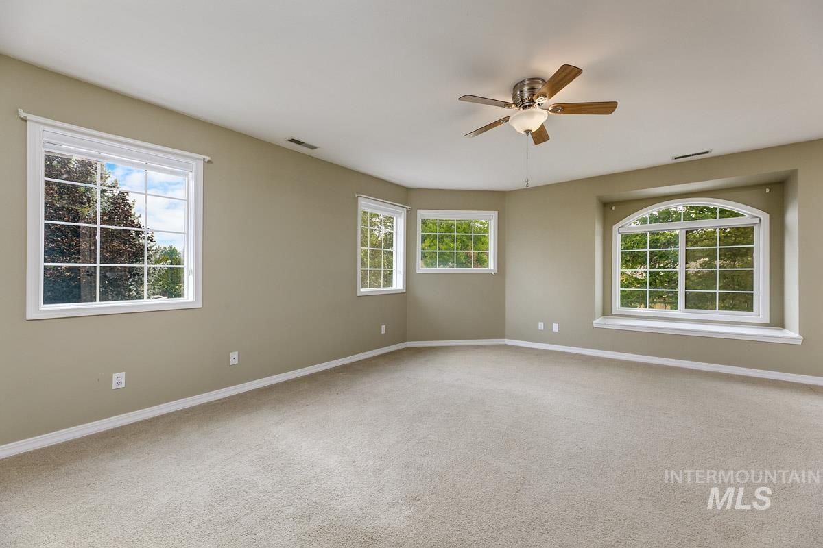 963 E Kingsford Dr, Meridian, Idaho 83642, 4 Bedrooms, 3 Bathrooms, Residential For Sale, Price $699,900, 98995097