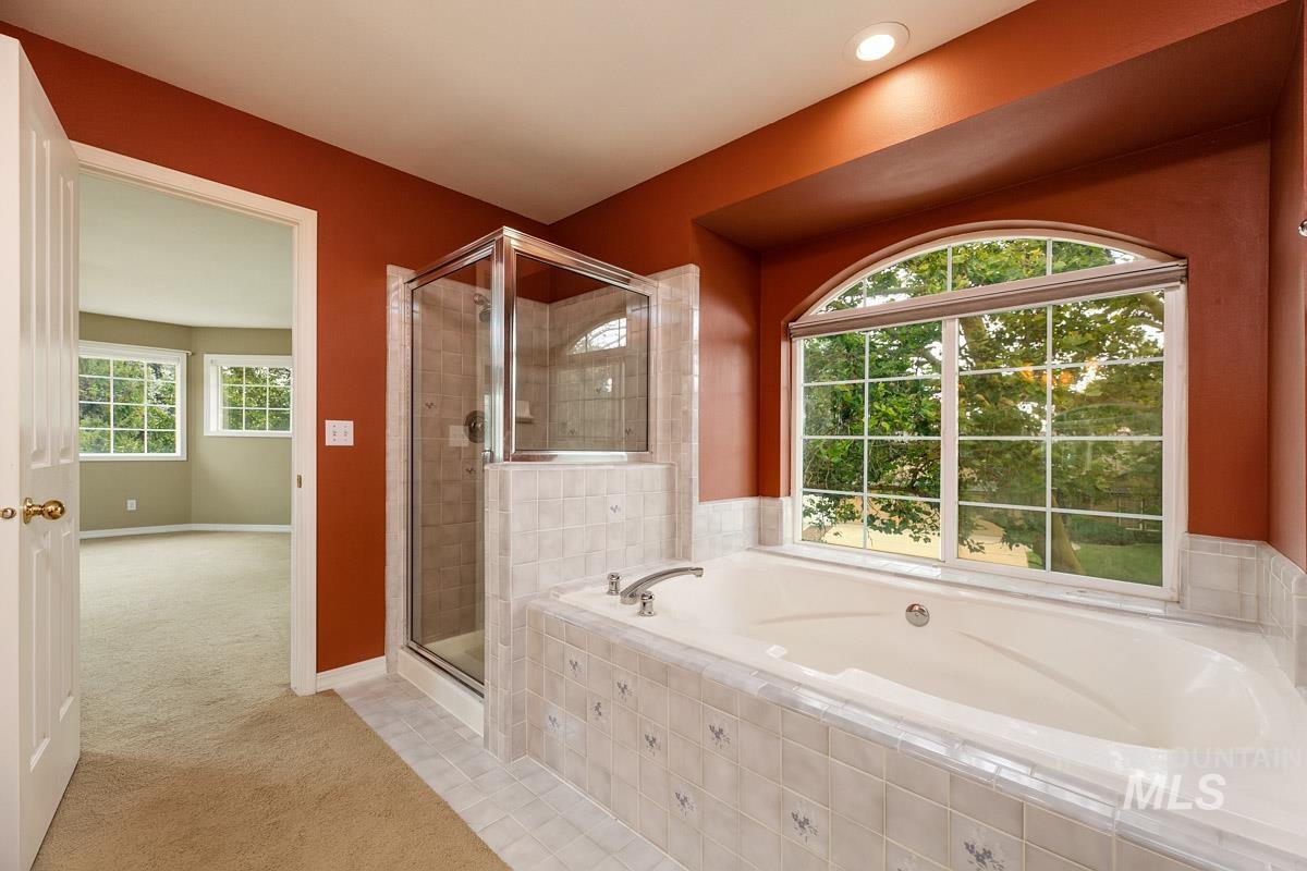 963 E Kingsford Dr, Meridian, Idaho 83642, 4 Bedrooms, 3 Bathrooms, Residential For Sale, Price $699,900, 98995097