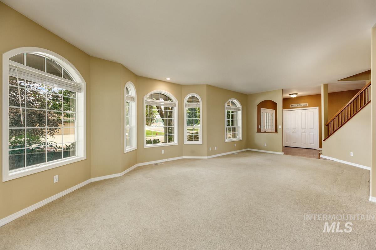 963 E Kingsford Dr, Meridian, Idaho 83642, 4 Bedrooms, 3 Bathrooms, Residential For Sale, Price $699,900, 98995097