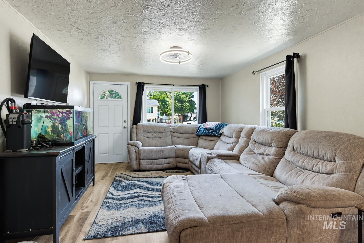 509 E Elgin Street, Caldwell, Idaho 83605, 3 Bedrooms, 1 Bathroom, Residential For Sale, Price $289,990, 98995099