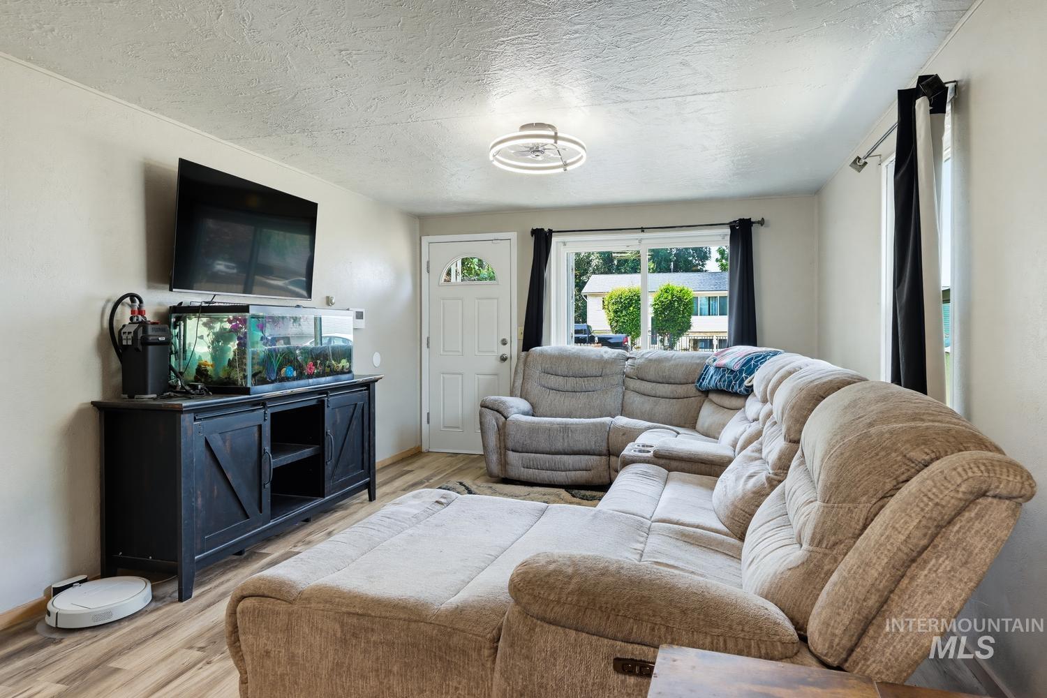 509 E Elgin Street, Caldwell, Idaho 83605, 3 Bedrooms, 1 Bathroom, Residential For Sale, Price $289,990, 98995099