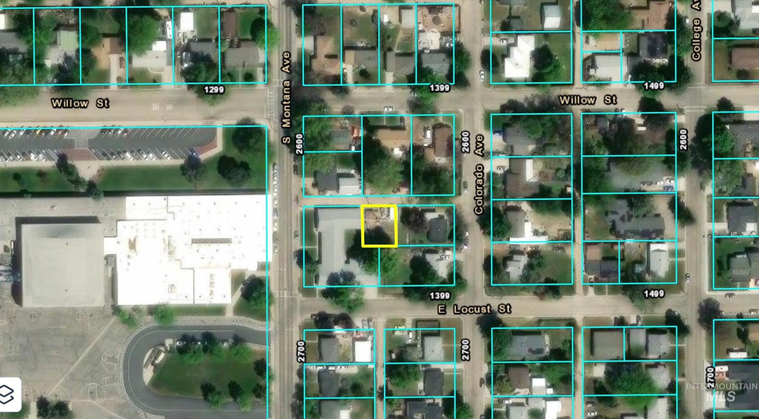 2670 S Montana, Caldwell, Idaho 83605, 3 Bedrooms, 1.5 Bathrooms, Residential For Sale, Price $399,000, 98995102