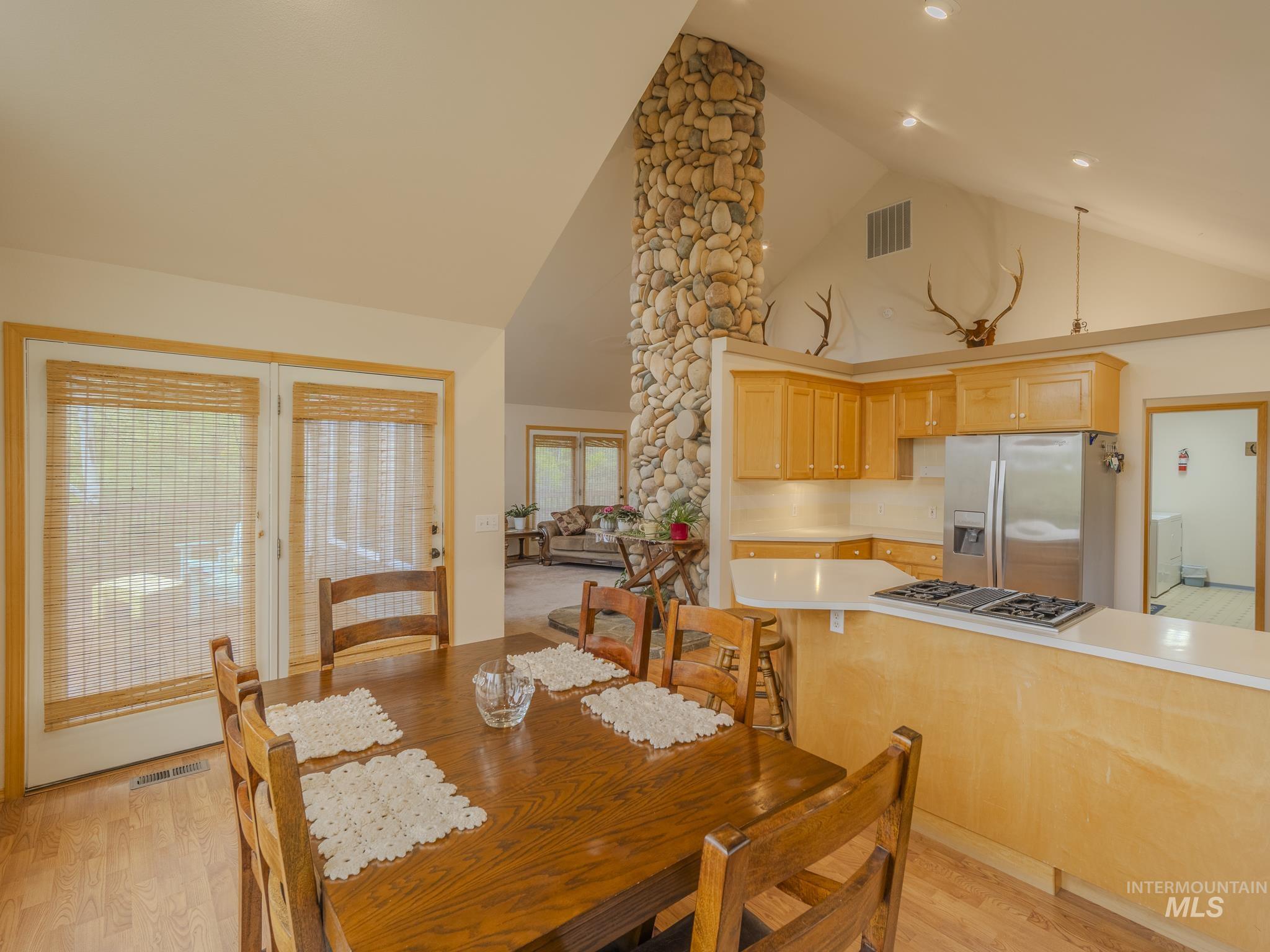 160 Buckhorn Road, White Bird, Idaho 83554, 3 Bedrooms, 3 Bathrooms, Residential For Sale, Price $595,000, 98995103