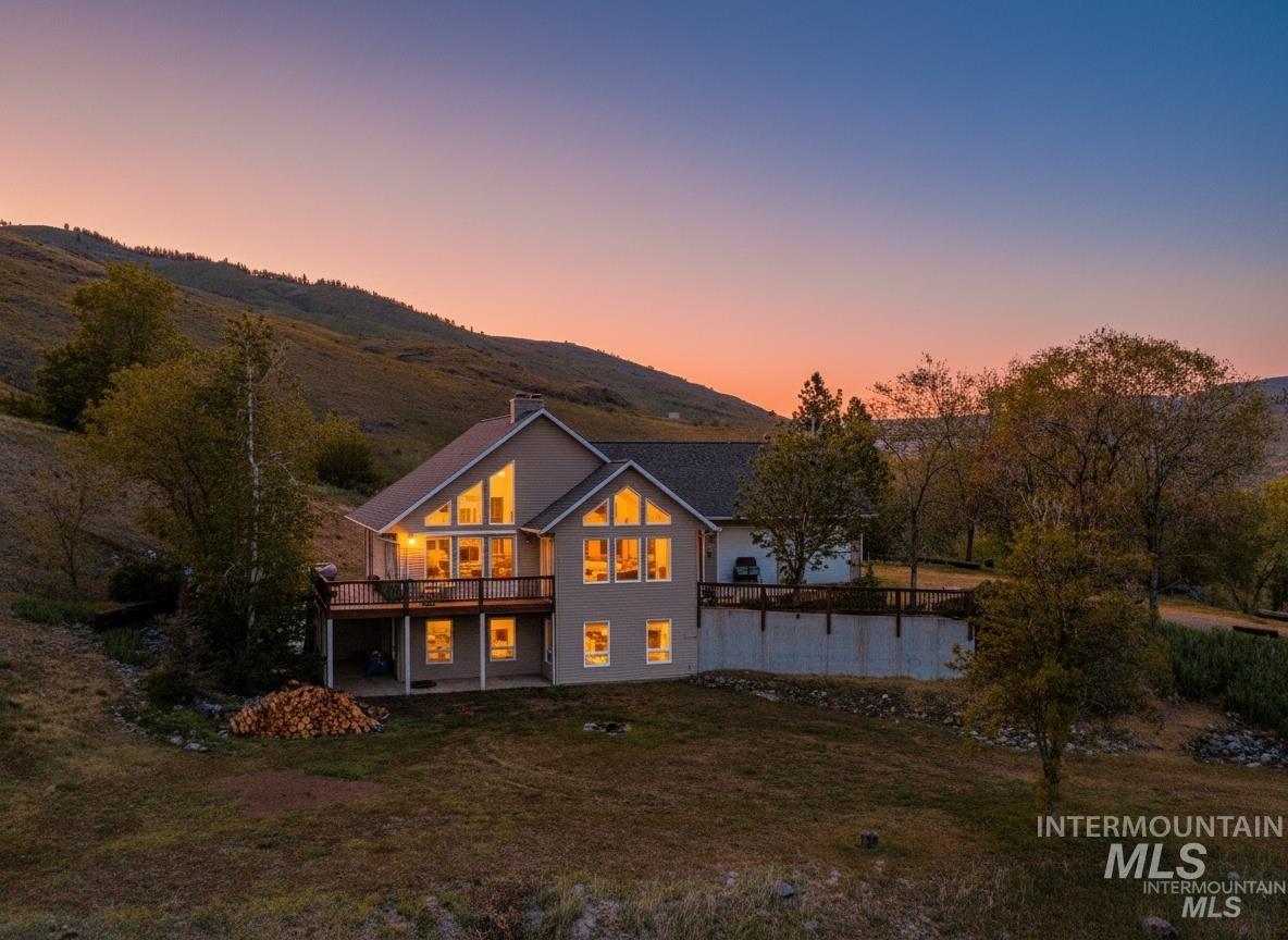160 Buckhorn Road, White Bird, Idaho 83554, 3 Bedrooms, 3 Bathrooms, Residential For Sale, Price $595,000,MLS 98995103