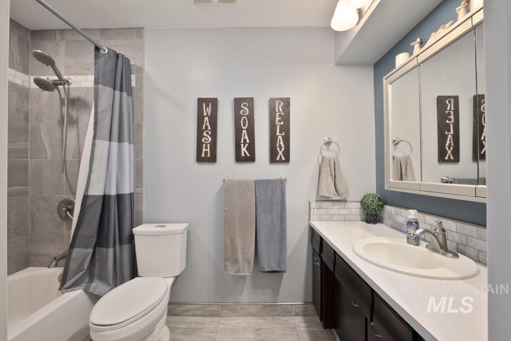 961 N Cleveland Street, Moscow, Idaho 83843, 3 Bedrooms, 3 Bathrooms, Residential For Sale, Price $469,900, 98995105