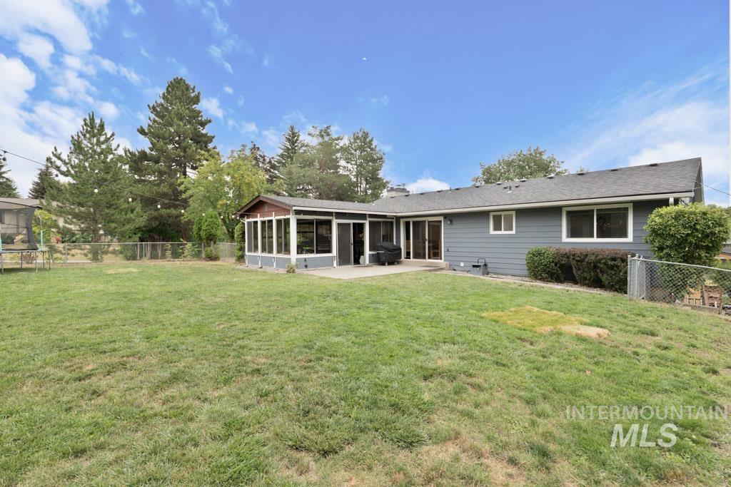 961 N Cleveland Street, Moscow, Idaho 83843, 3 Bedrooms, 3 Bathrooms, Residential For Sale, Price $469,900, 98995105