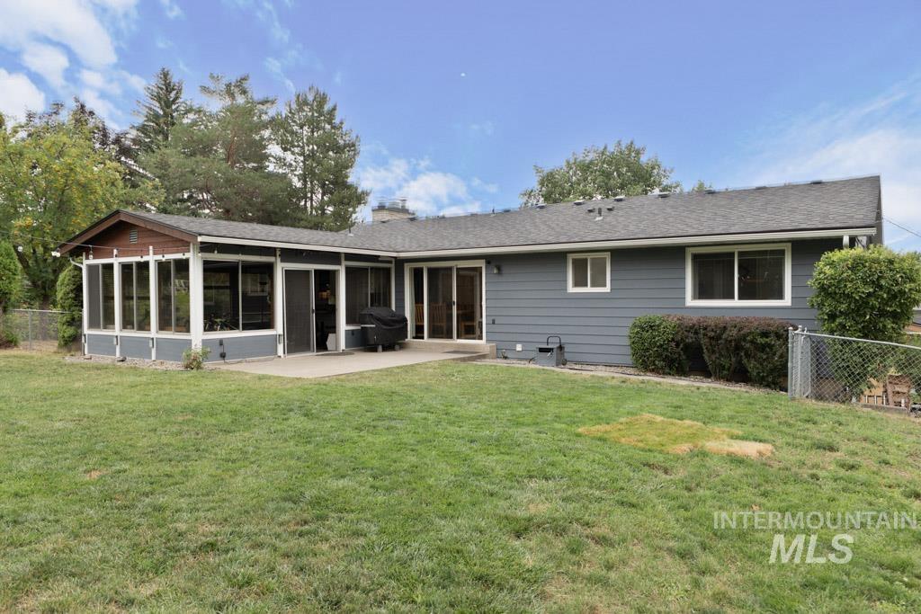 961 N Cleveland Street, Moscow, Idaho 83843, 3 Bedrooms, 3 Bathrooms, Residential For Sale, Price $469,900, 98995105
