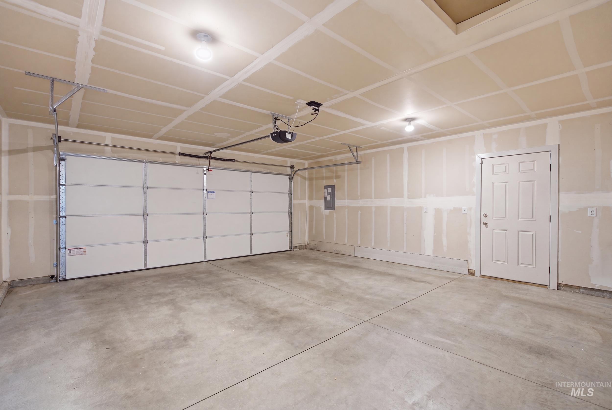 11852 Wilmington St, Caldwell, Idaho 83605, 3 Bedrooms, 2 Bathrooms, Residential For Sale, Price $394,900,MLS 98995107